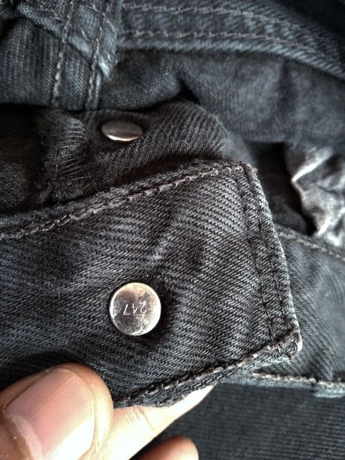 Levi's × Vintage Vintage Levis 501 Black Distressed Jeans 30x32 Size US 30 / EU 46 - 10 Thumbnail