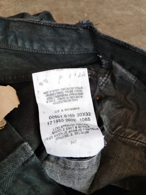 Levi's × Vintage Vintage Levis 501 Black Distressed Jeans 30x32 Size US 30 / EU 46 - 11 Thumbnail