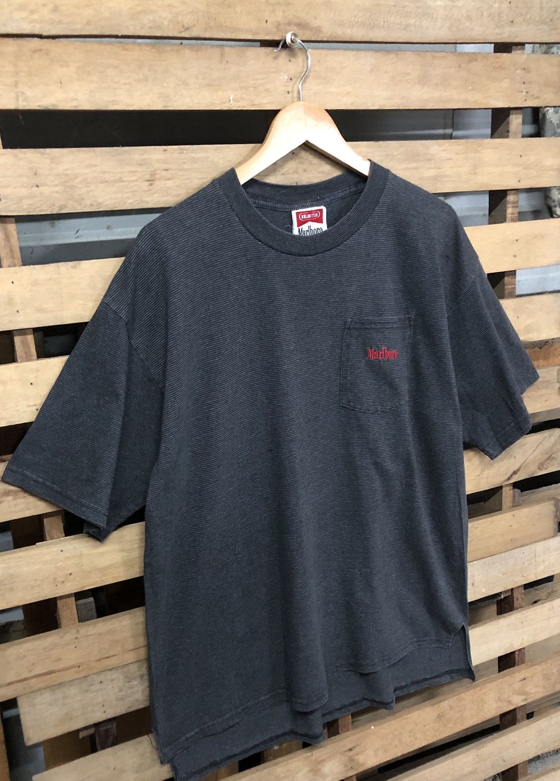 Marlboro × Marlboro Unlimited × Vintage Vintage Marlboro Unlimited Stripe Single Pocket Tshirt Size US L / EU 52-54 / 3 - 3 Thumbnail