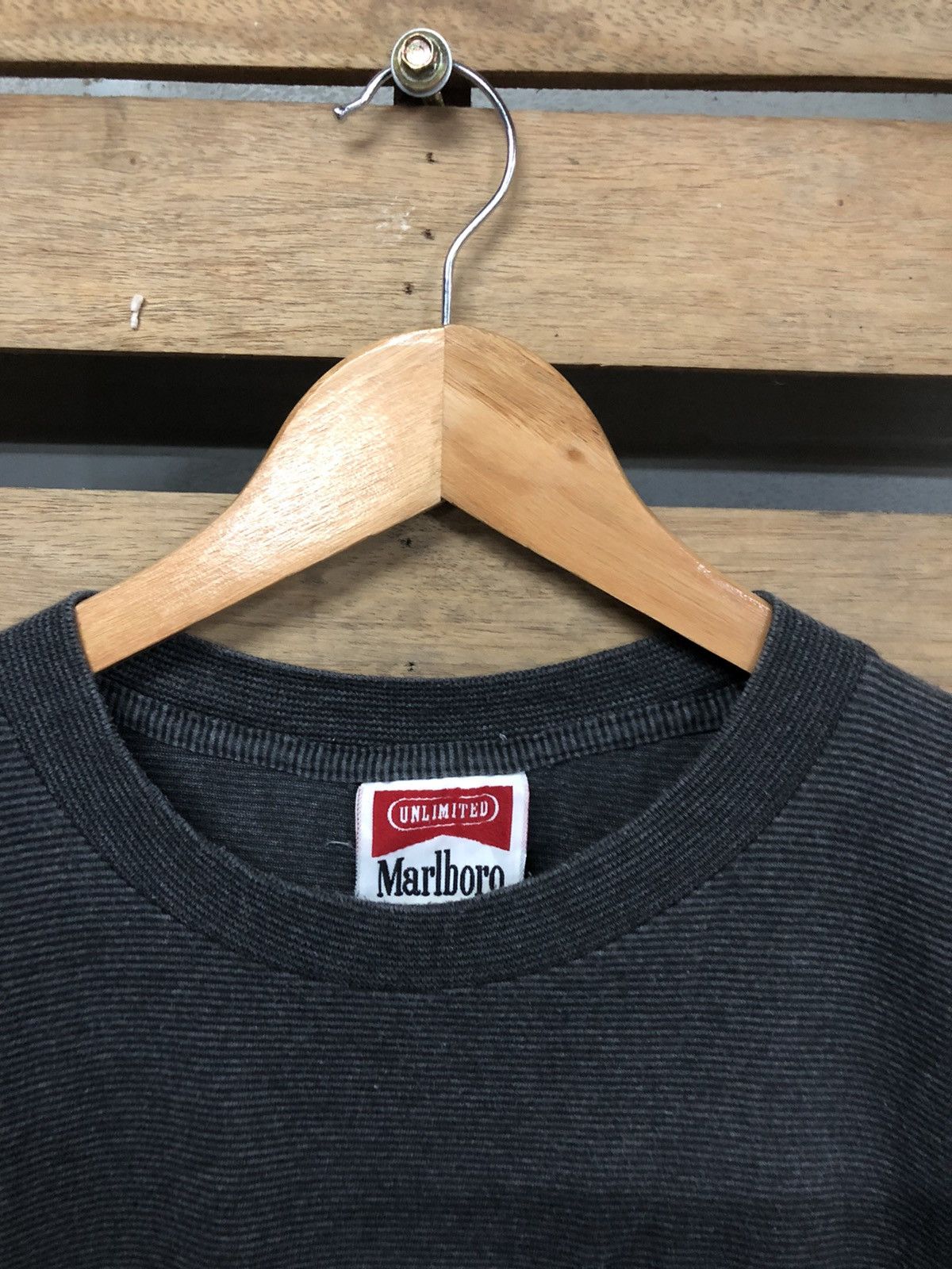 Marlboro × Marlboro Unlimited × Vintage Vintage Marlboro Unlimited Stripe Single Pocket Tshirt Size US L / EU 52-54 / 3 - 8 Thumbnail