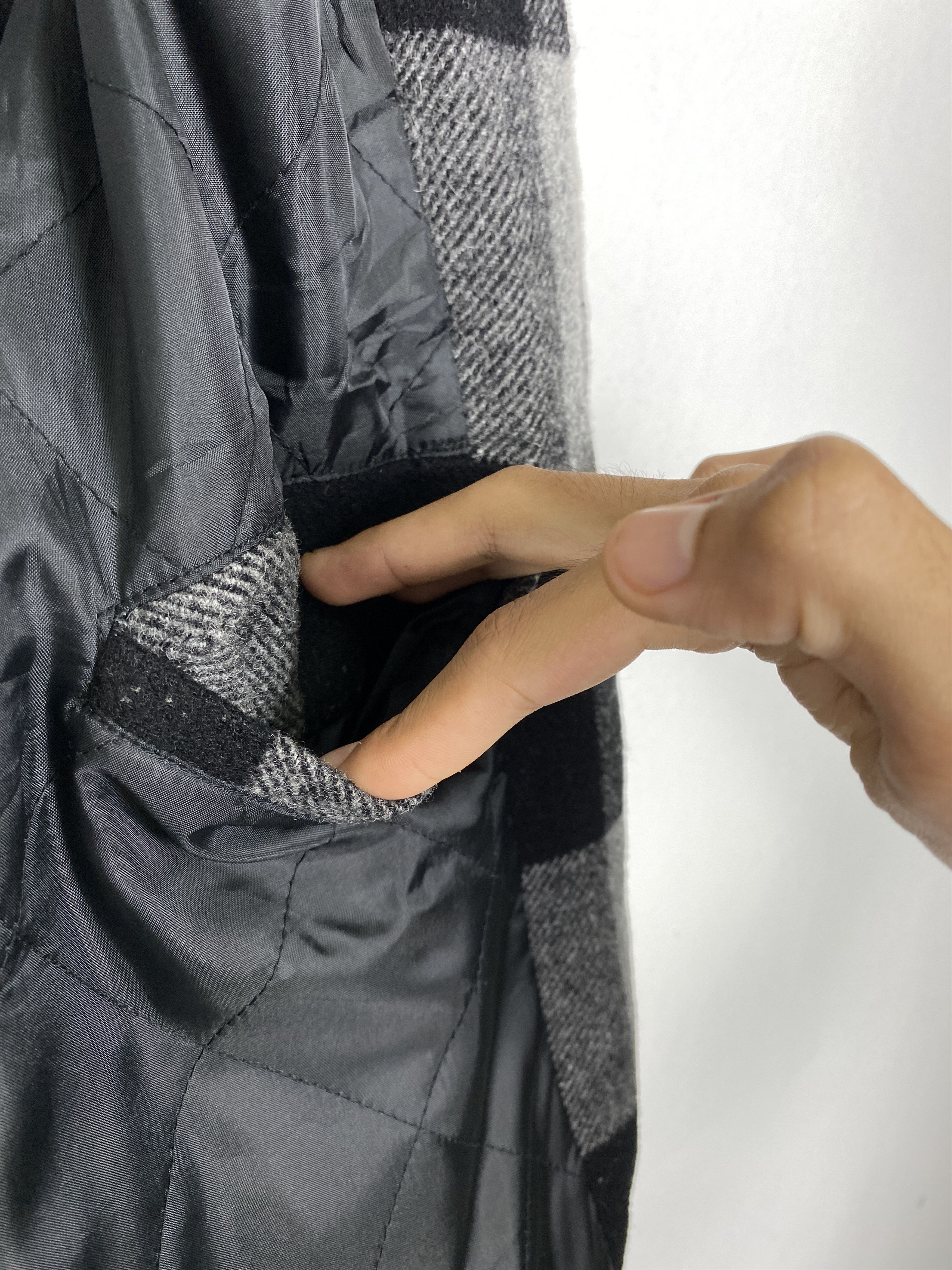 Japanese Brand Vintage Dog House Plaid Flannel Bomber Jacket - Size L Size US L / EU 52-54 / 3 - 10 Thumbnail