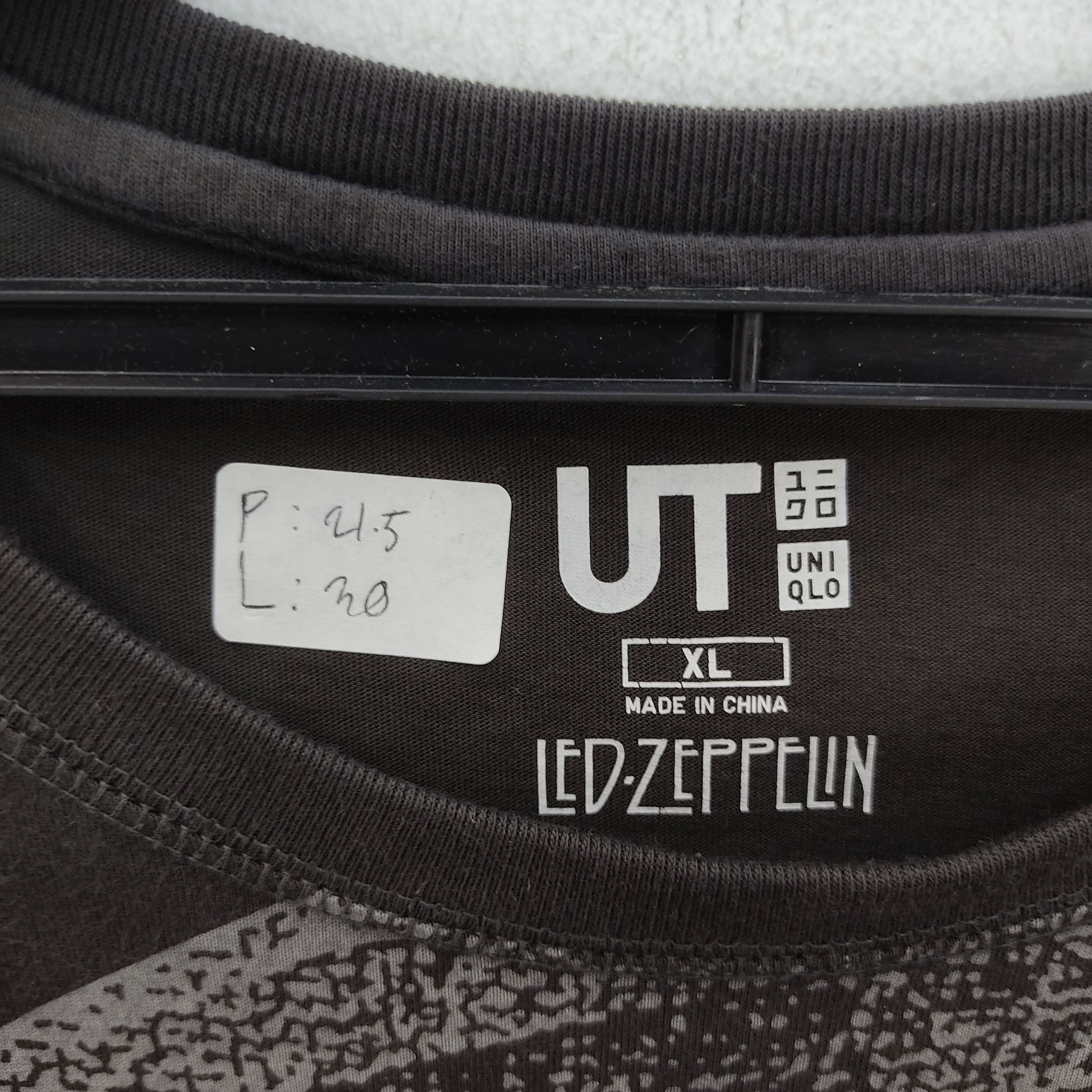 Band Tees × Uniqlo Led Zeppelin Tour 1977 Repro by Uniqlo T-Shirt Size US L / EU 52-54 / 3 - 5 Thumbnail