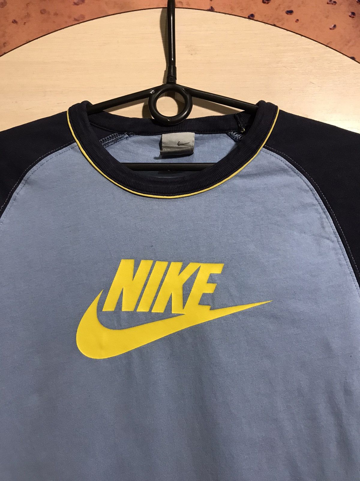 Nike Vintage Nike streetwear big logo tee Size US M / EU 48-50 / 2 - 3 Thumbnail