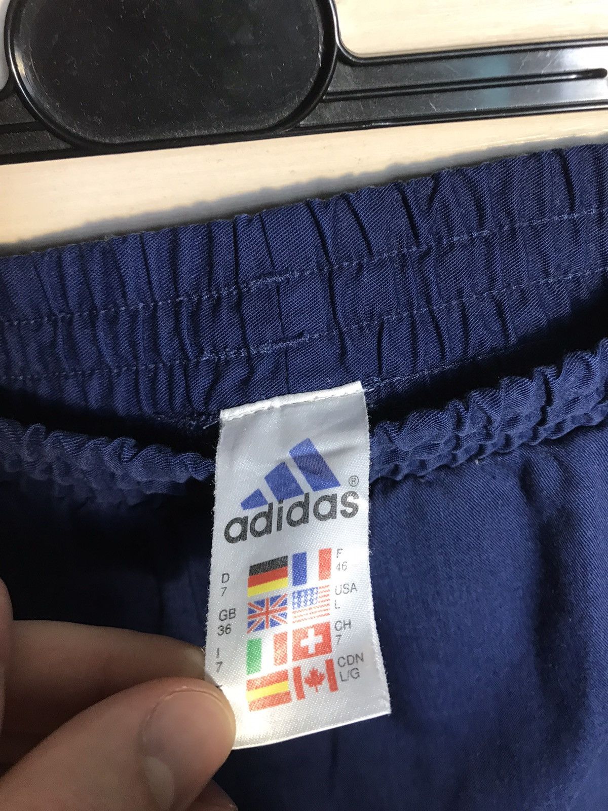 Adidas Vintage Adidas streetwear shorts Size US 34 / EU 50 - 4 Thumbnail