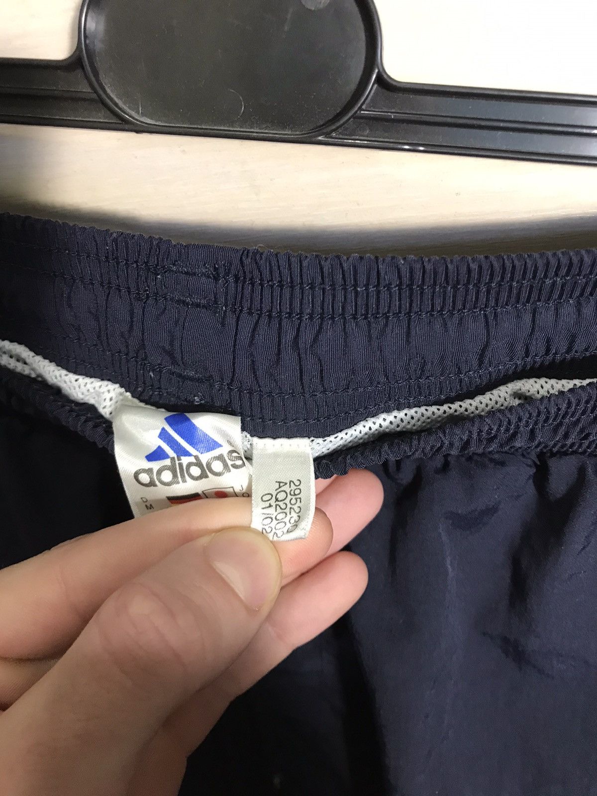 Adidas Vintage Adidas streetwear shorts Size US 32 / EU 48 - 5 Thumbnail