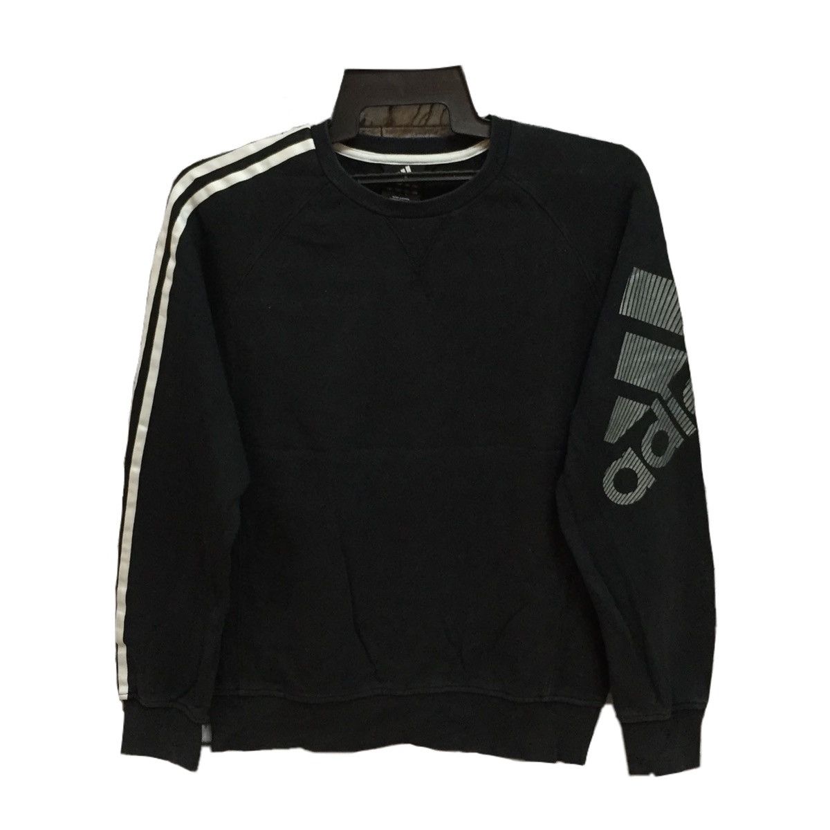 Adidas Vintage adidas sweatshirt big logo stripe size L Size US L / EU 52-54 / 3 - 1 Thumbnail