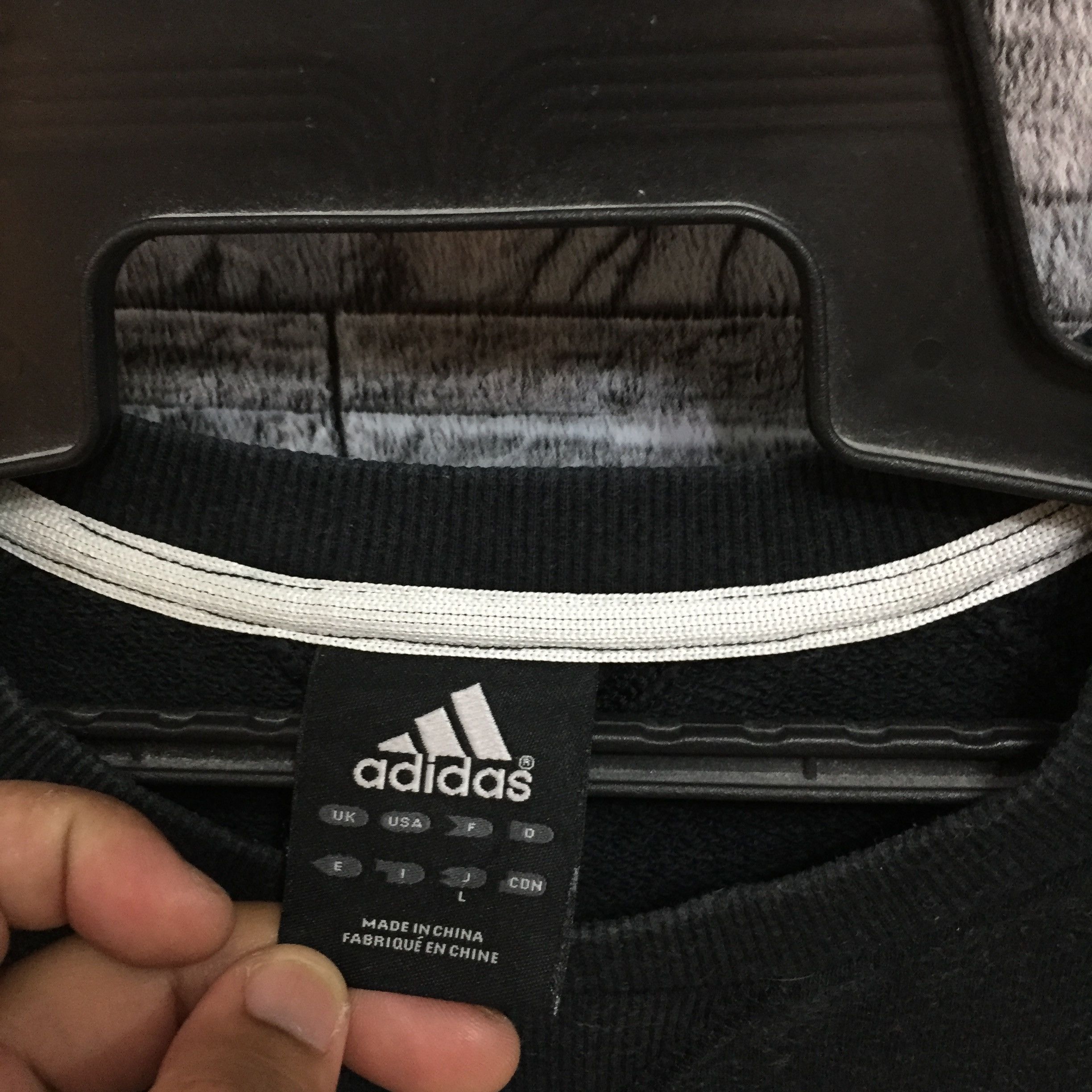 Adidas Vintage adidas sweatshirt big logo stripe size L Size US L / EU 52-54 / 3 - 4 Thumbnail
