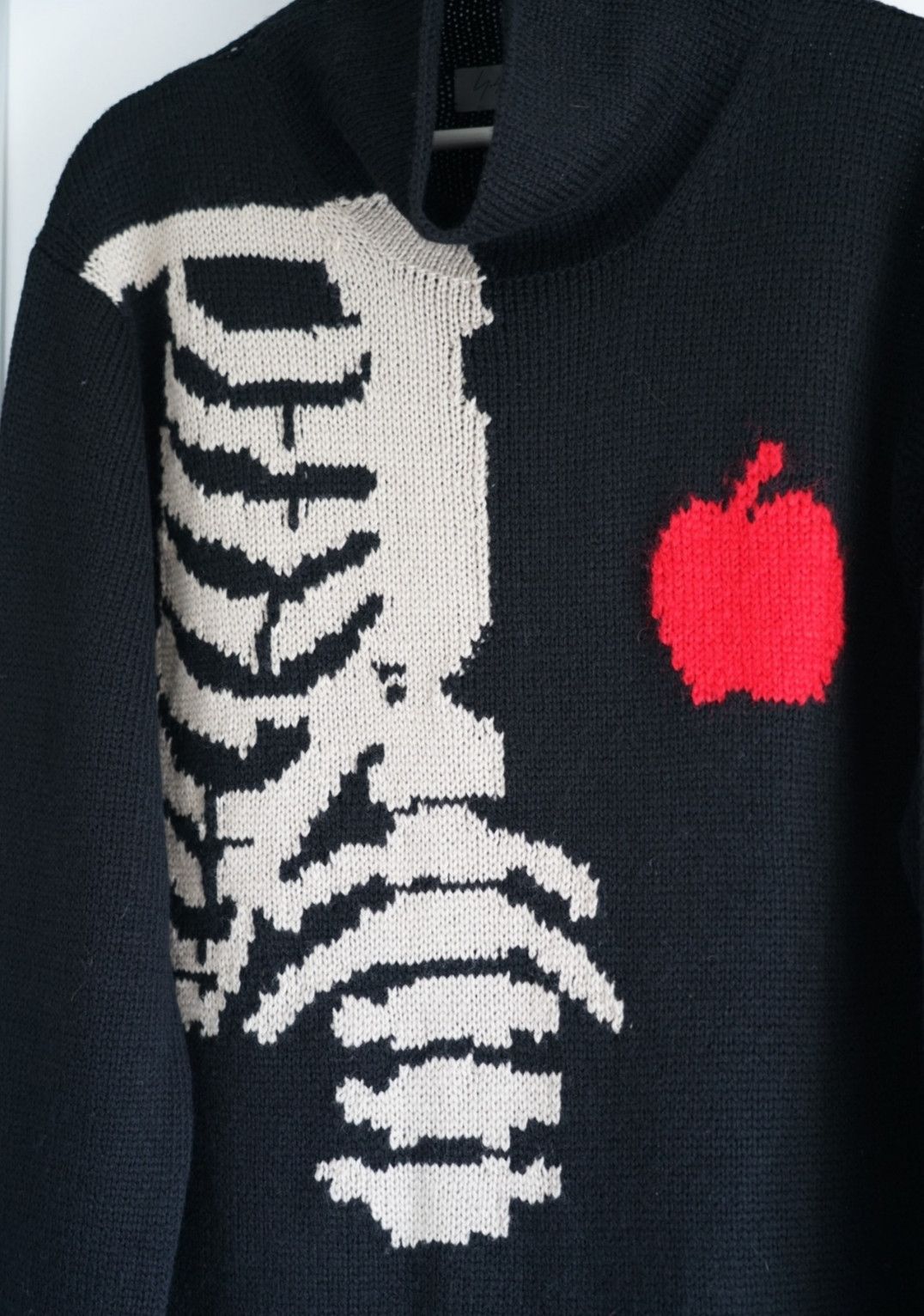 Yohji Yamamoto Yohji Yamamoto 22aw Bone&Apple Sweater Size US L / EU 52-54 / 3 - 4 Thumbnail