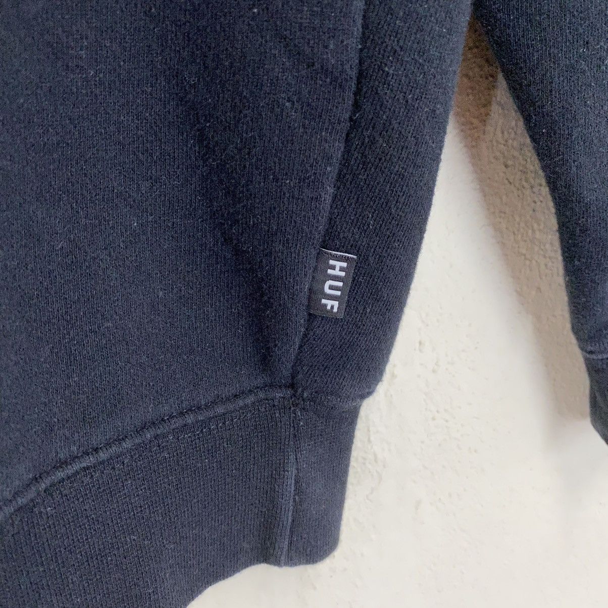 Huf × Vintage Vintage HUF Big Logo Made In Usa Pullover Hoodie Size L Size US L / EU 52-54 / 3 - 10 Thumbnail