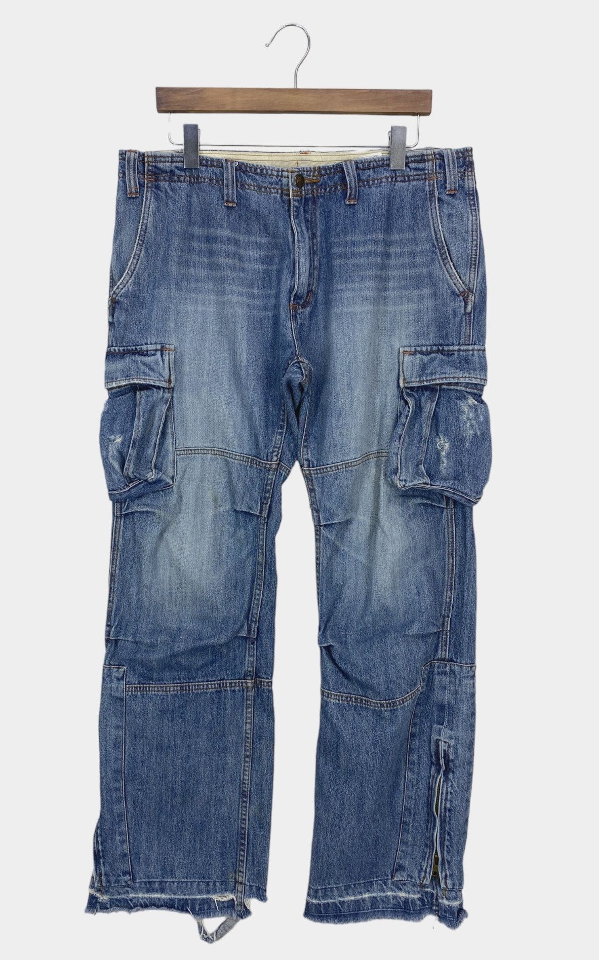 Japanese Brand Jungle Storm Jeans Hickory Skateboard Distressed Size US 36 / EU 52 - 1 Thumbnail