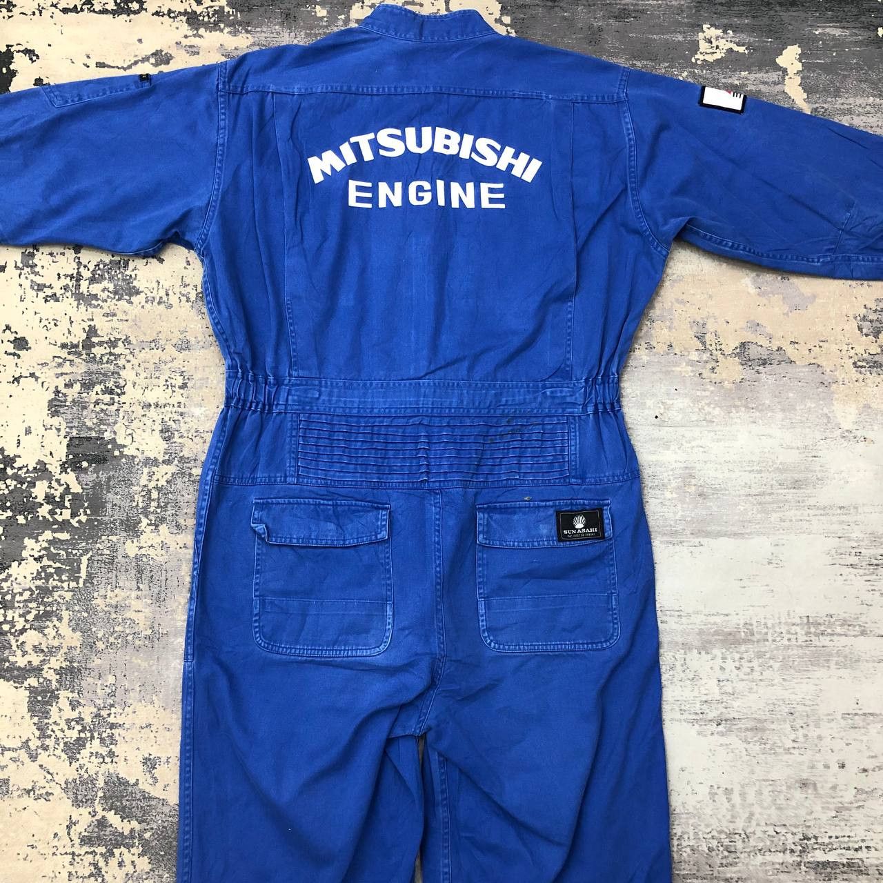 P697 VTG MITSUBISHI ENGINE BY SUN ASAHI COVERALLS