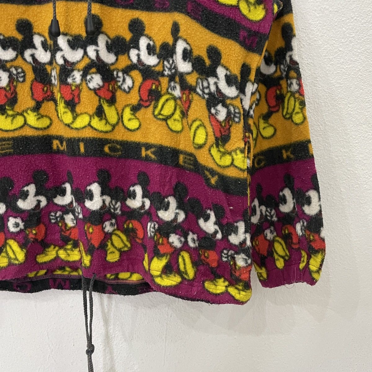 Mickey Mouse Vintage Mickey & Co Fullprint Sweatshirt Size US M / EU 48-50 / 2 - 2 Thumbnail