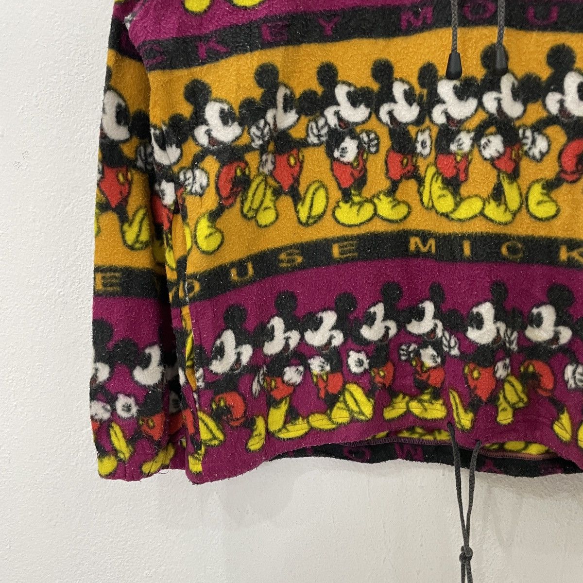Mickey Mouse Vintage Mickey & Co Fullprint Sweatshirt Size US M / EU 48-50 / 2 - 3 Thumbnail
