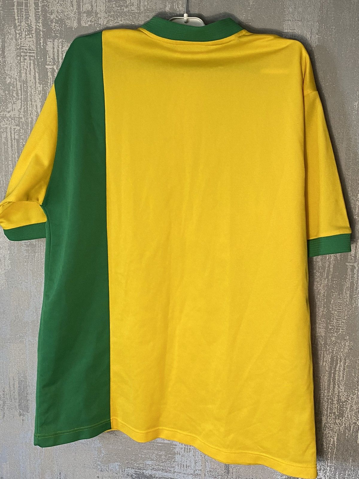Vintage 1999 2001 Vintage Norwich City Home Soccer Jersey Size US M / EU 48-50 / 2 - 2 Thumbnail