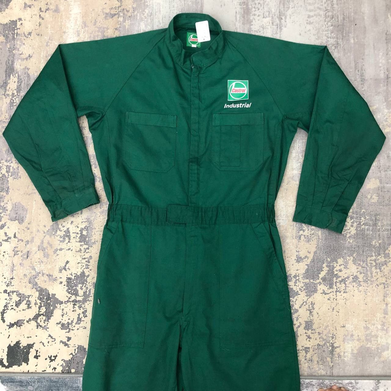Japanese Brand P673 CASTROL OIL RACING UNIFORM COVERALLS Size US M / EU 48-50 / 2 - 3 Thumbnail