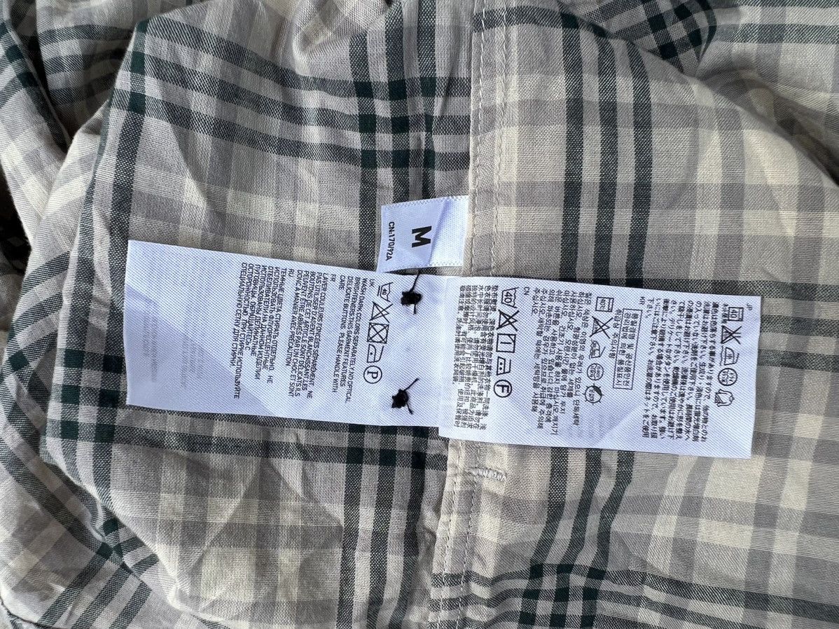 Jun Takahashi UNDERCOVER X UNIQLO PLAID BUTTON UP SHIRT Size US M / EU 48-50 / 2 - 19 Thumbnail