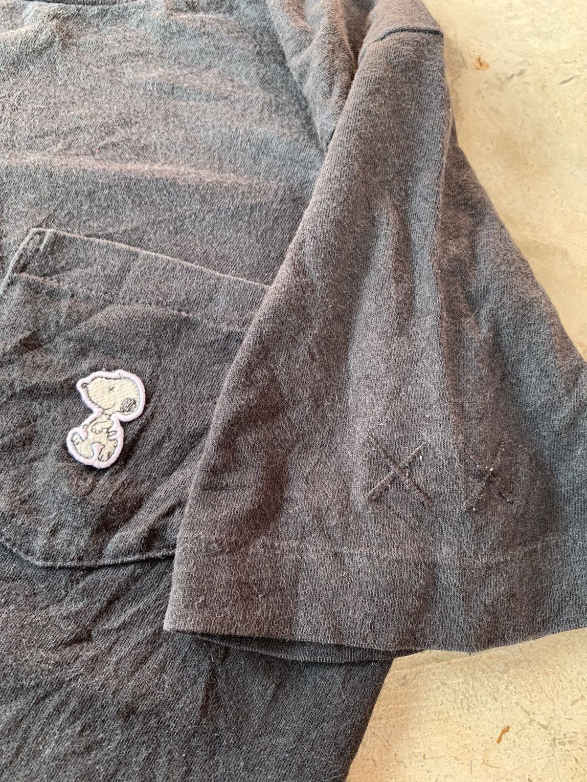 Kaws × Peanuts × Uniqlo Sun Faded Kaws Tshirt Size US S / EU 44-46 / 1 - 2 Thumbnail