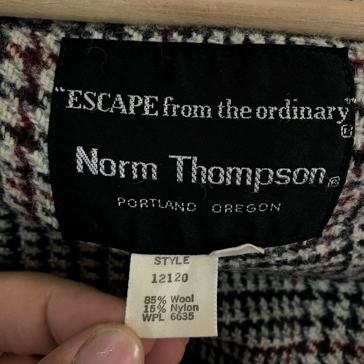 Japanese Brand VINTAGE WOOL JACKET NORM THOMPSON TARTAN DESIGN Size US M / EU 48-50 / 2 - 11 Thumbnail