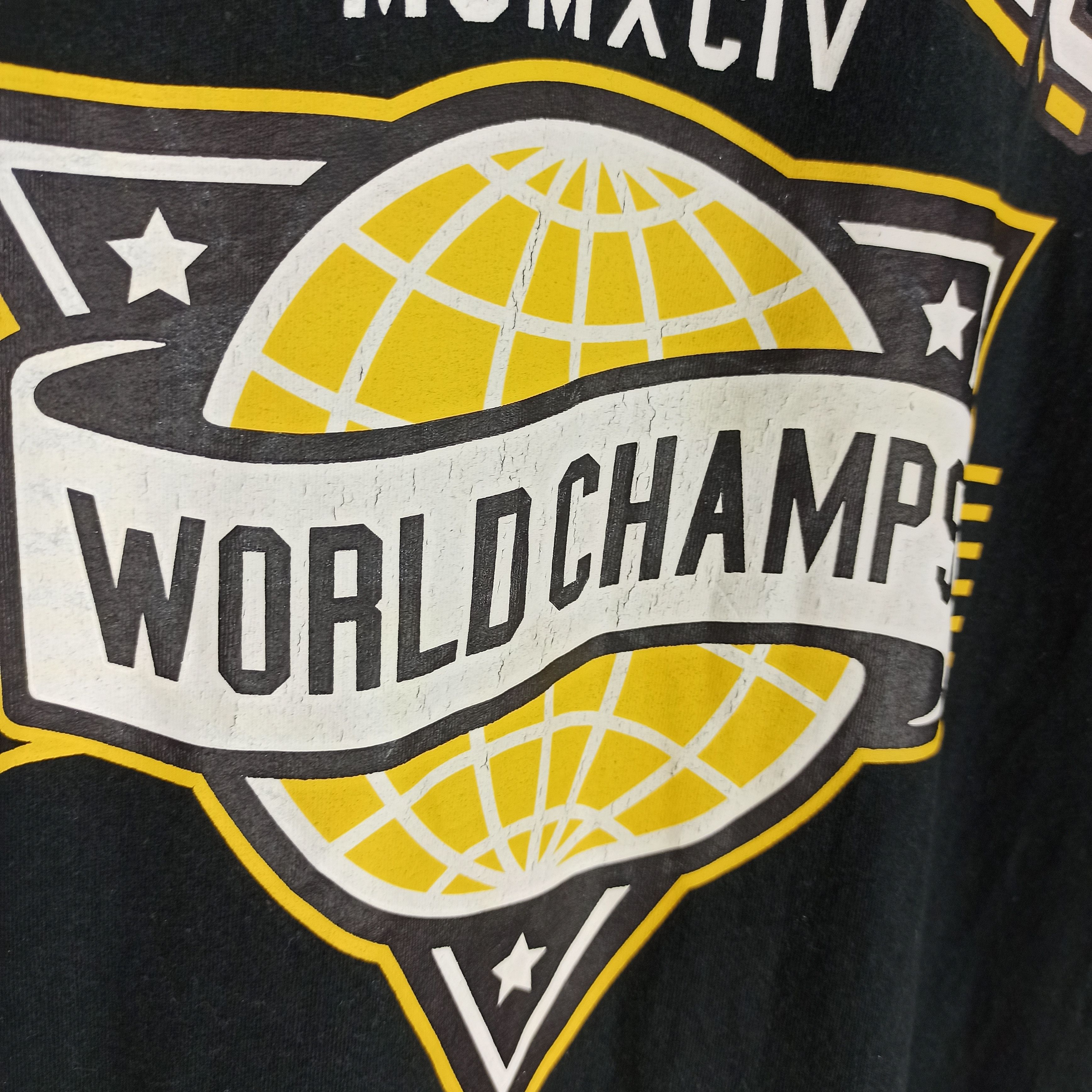 DC 🔥Steals🔥 DC SHOES WORLD CHAMPION TSHIRT Size US M / EU 48-50 / 2 - 3 Thumbnail