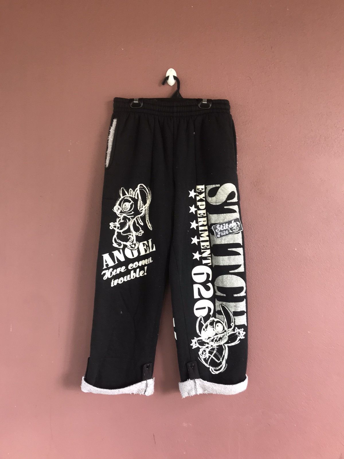 Disney Disney stitch sweatpants size M Size US 28 / EU 44 - 1 Thumbnail
