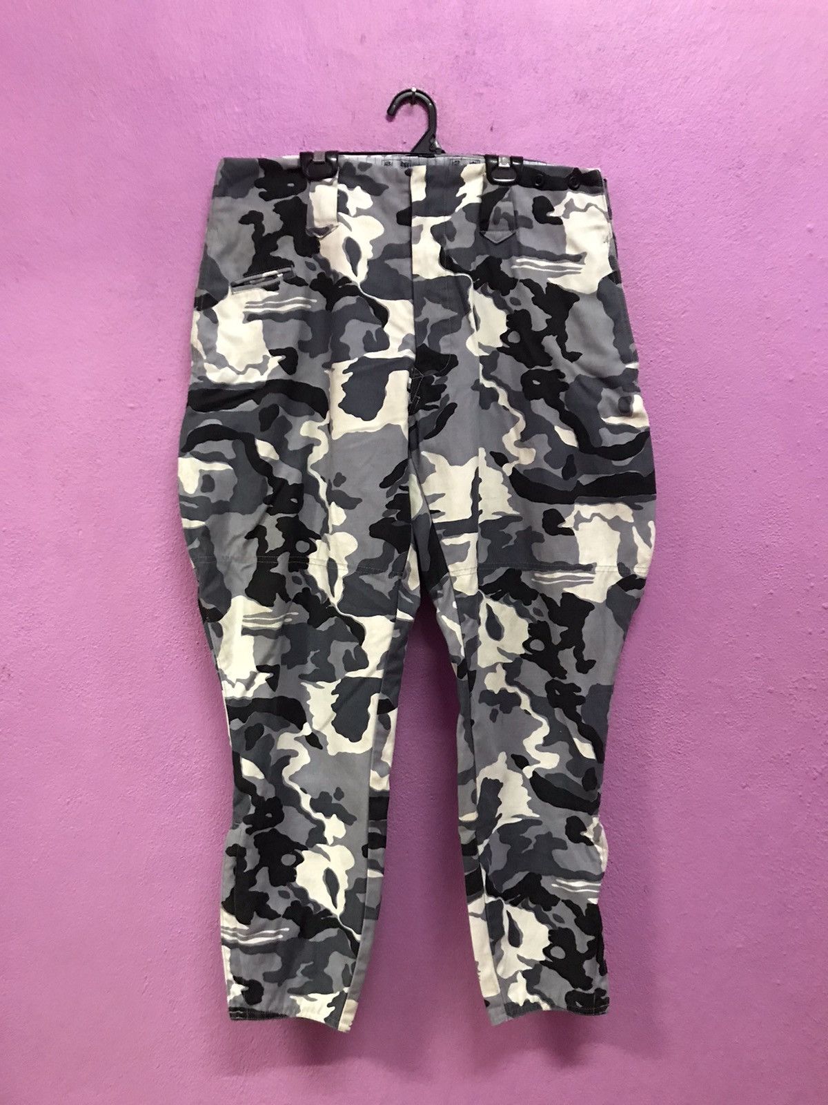 Toraichi Camouflage Pants