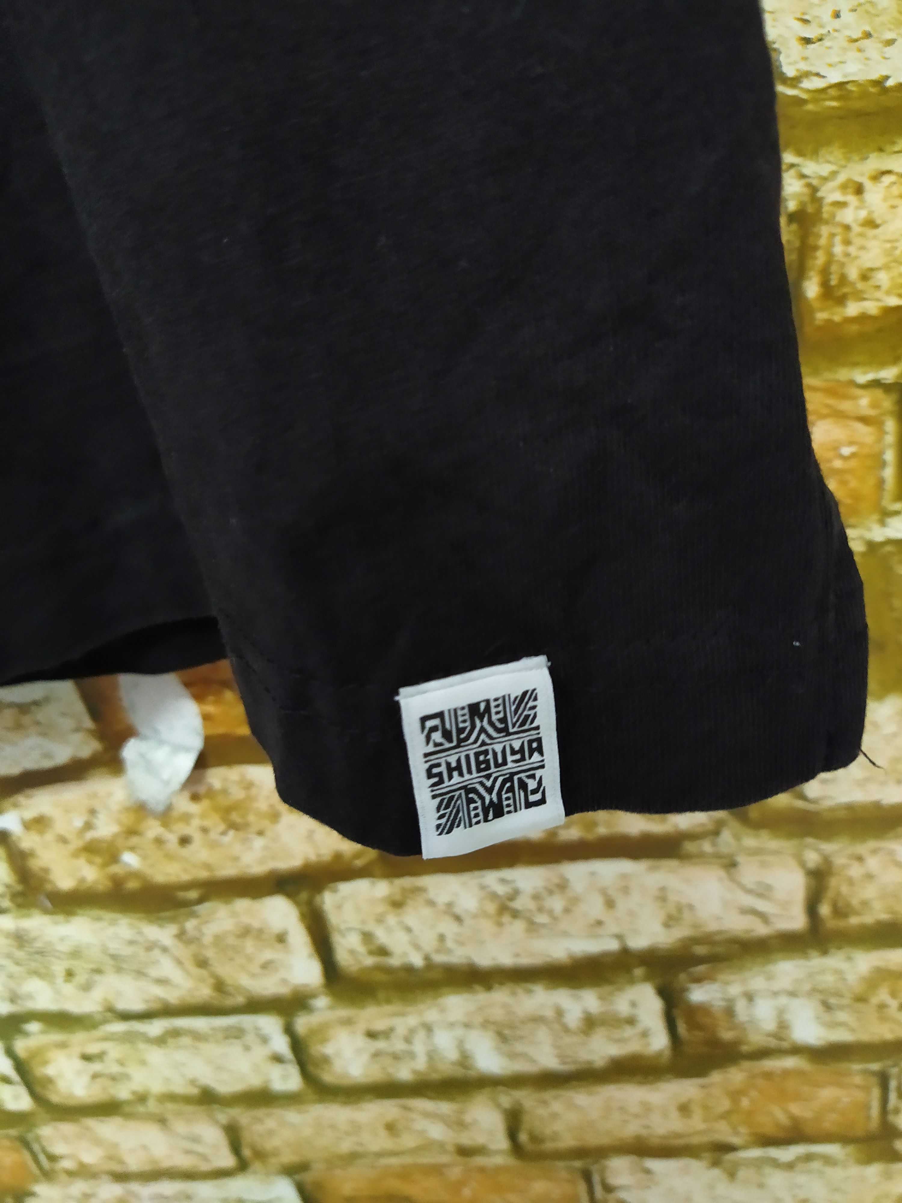 Designer × Japanese Brand × Uniqlo ORGANIZED-CHAOS TADAOMI SHIBUYA SHIRT x UNIQLO (B481) Size US XL / EU 56 / 4 - 2 Thumbnail