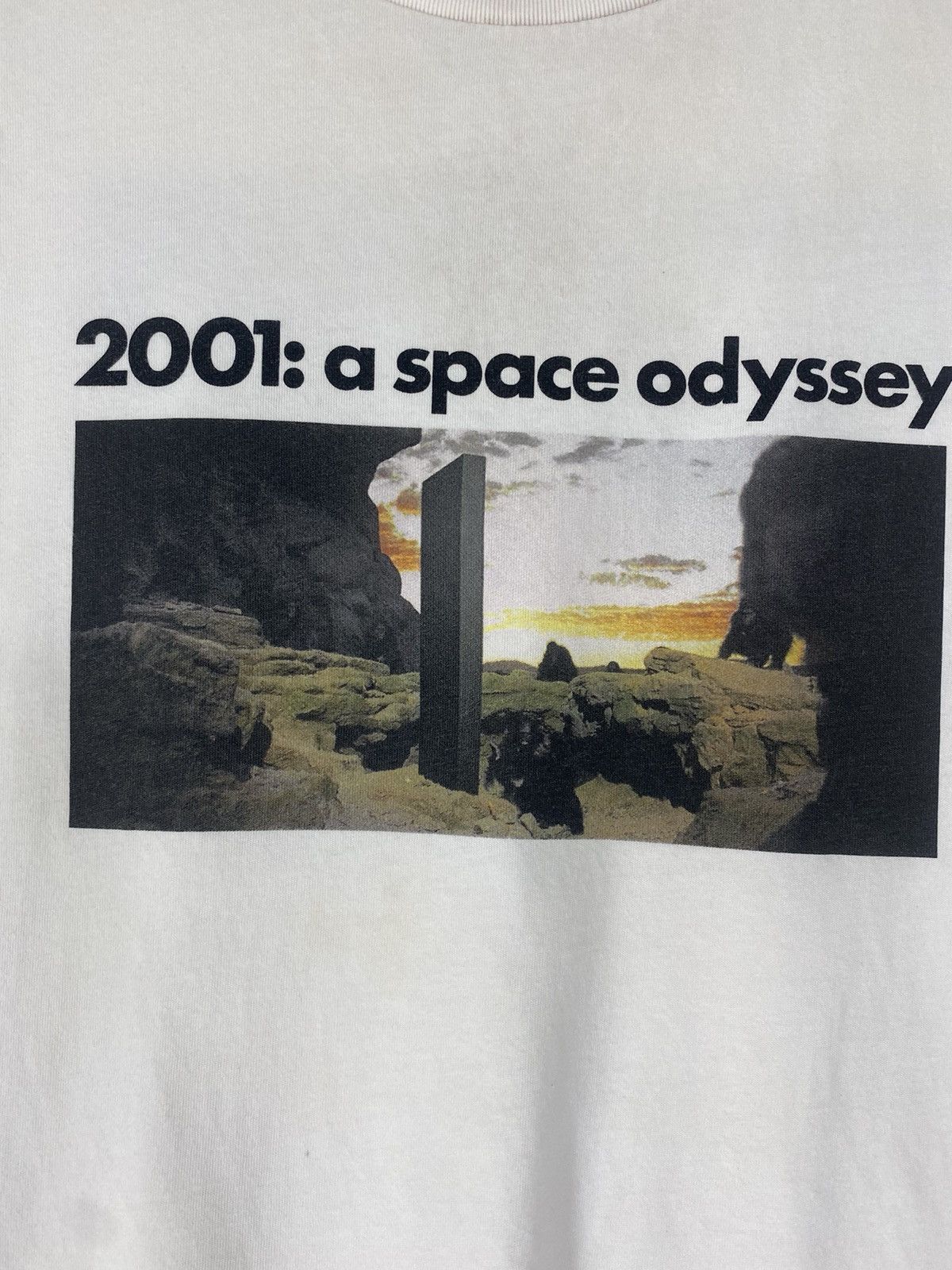 Uniqlo 2001 a space odyssey Stanley Kubrick Size US XL / EU 56 / 4 - 3 Thumbnail
