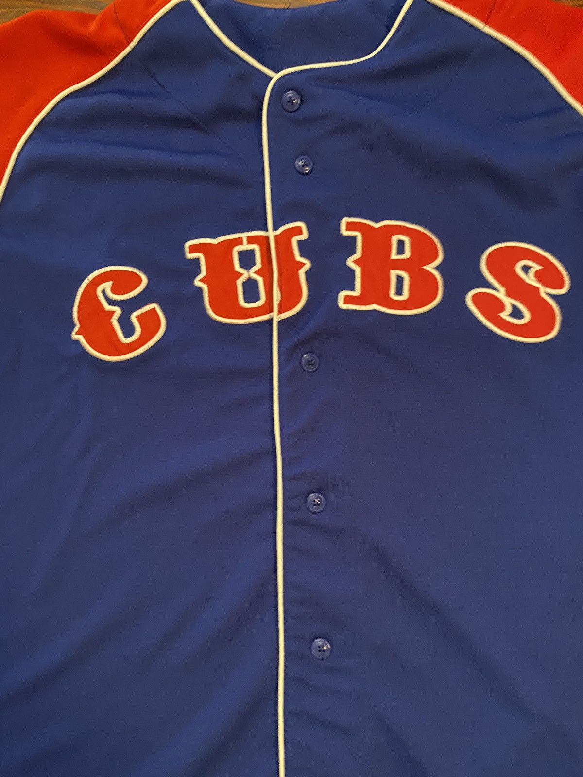 MLB 2004 Nomar Garciaparra Chicago Cubs True Fan Patch Jersey Size US L / EU 52-54 / 3 - 4 Thumbnail