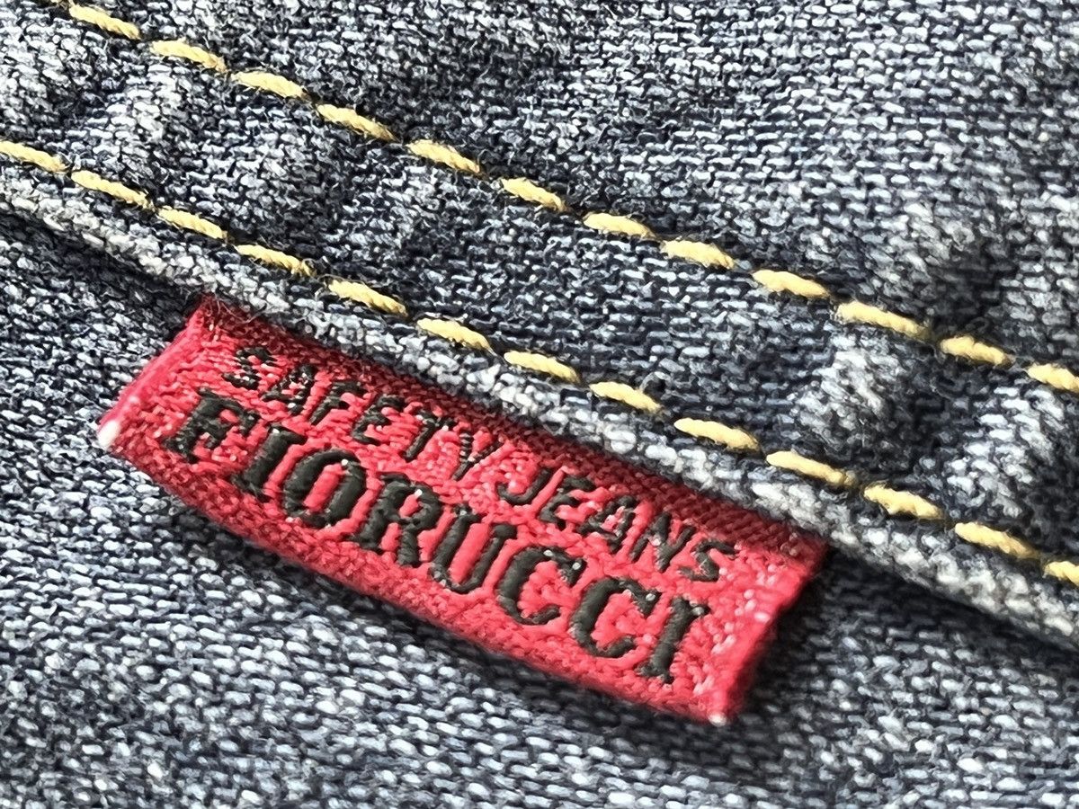 Fiorucci × Vintage BAGGY FIORUCCI ITALY DESIGNER DENIM SAFETY JEANS Size US 28 / EU 44 - 9 Thumbnail