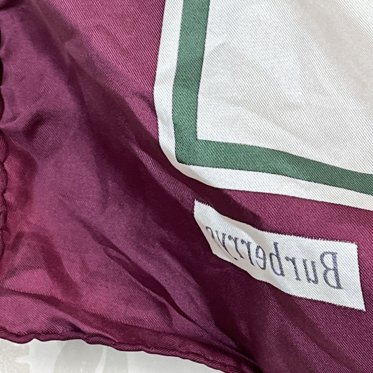 Burberry × Vintage Pure Silk Burberrys Scarves Full Print Vintage Size ONE SIZE - 17 Thumbnail