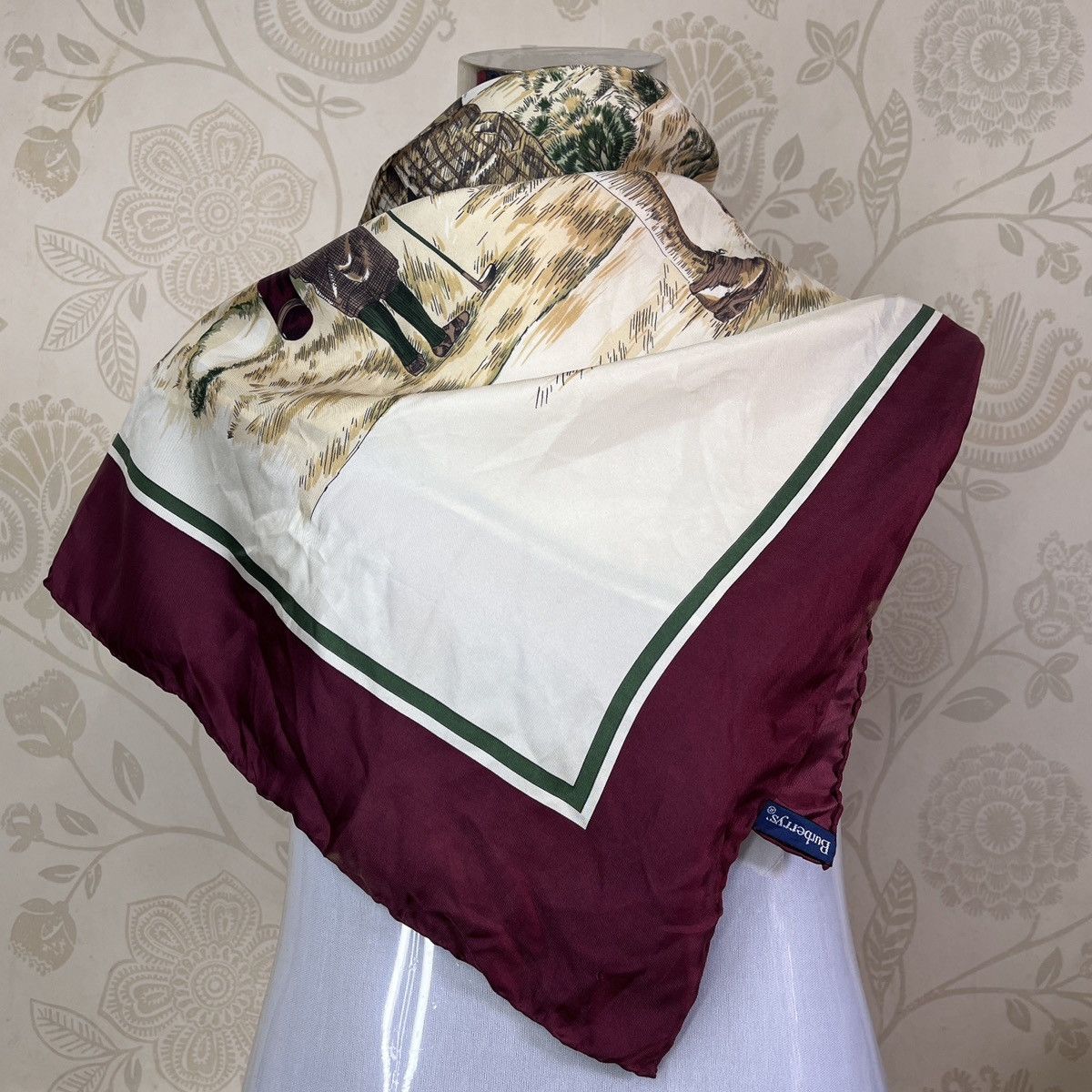 Burberry × Vintage Pure Silk Burberrys Scarves Full Print Vintage Size ONE SIZE - 3 Thumbnail