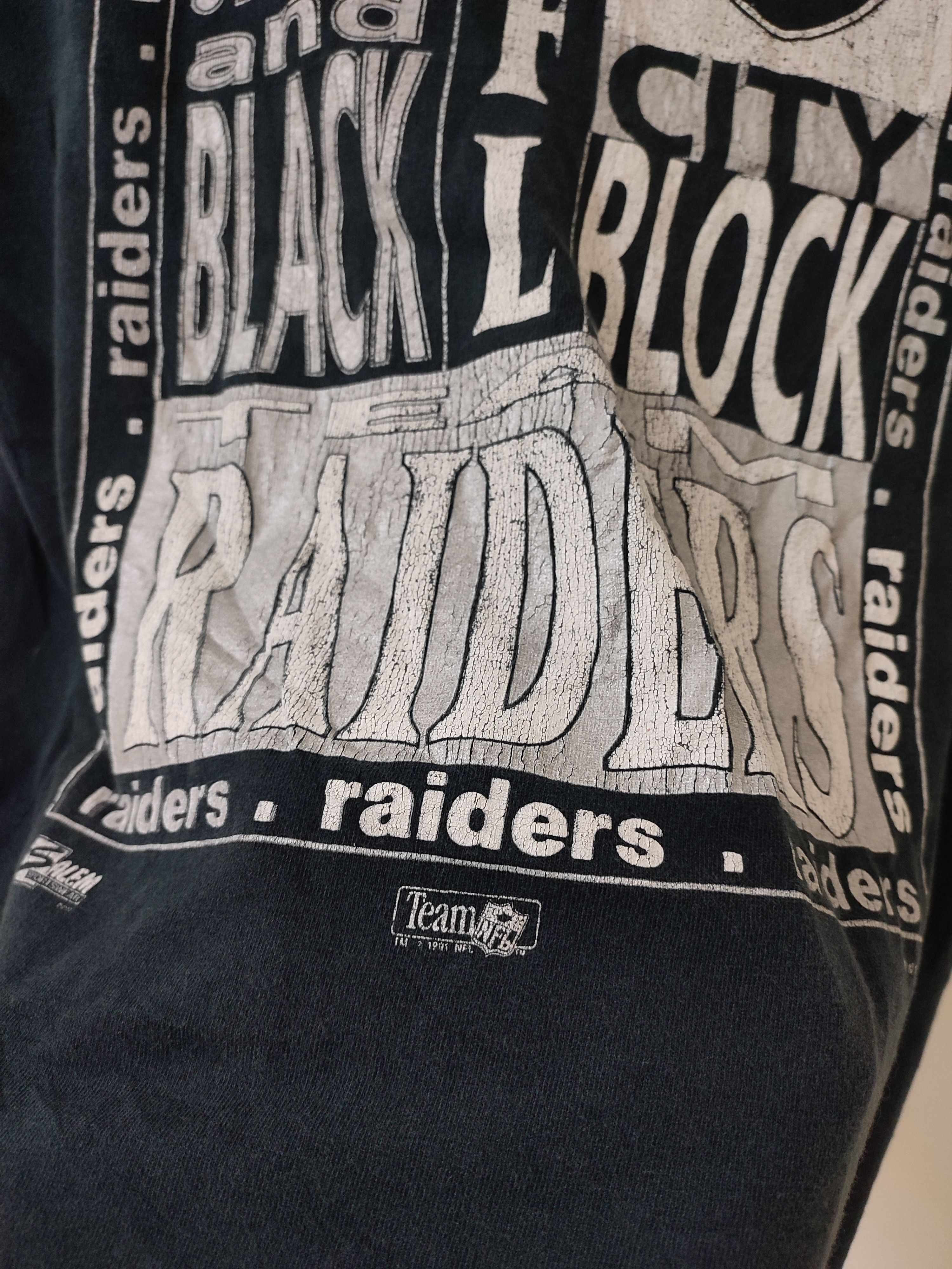 NFL 90s Raiders NFL Single Stitch Tees Size US L / EU 52-54 / 3 - 9 Thumbnail