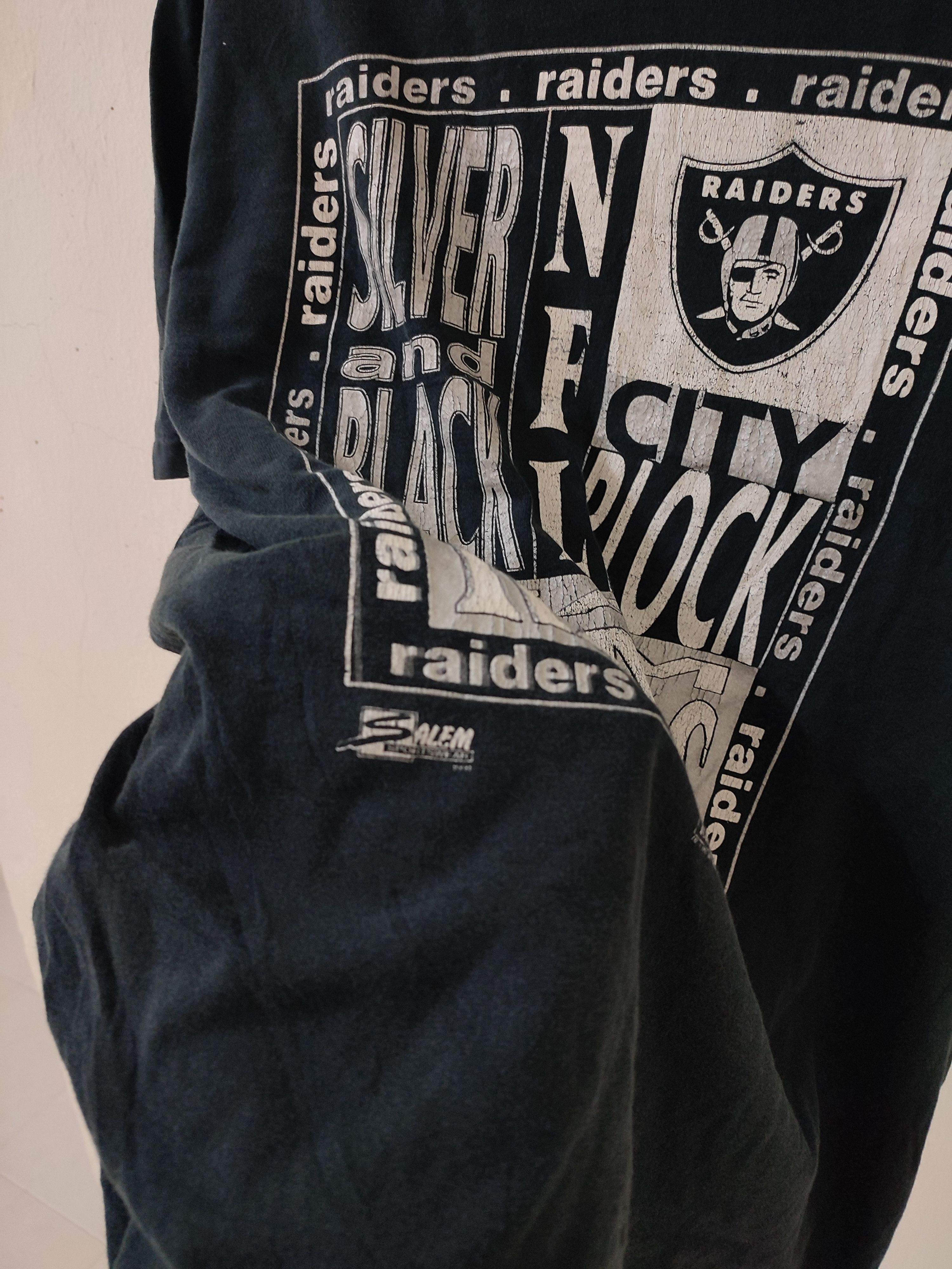 NFL 90s Raiders NFL Single Stitch Tees Size US L / EU 52-54 / 3 - 8 Thumbnail