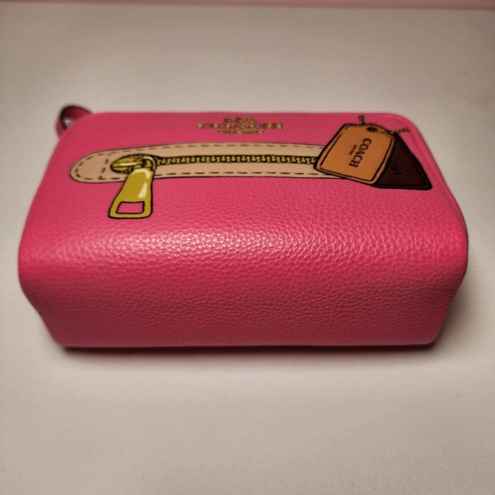 Coach cosmetic hot sale case 20