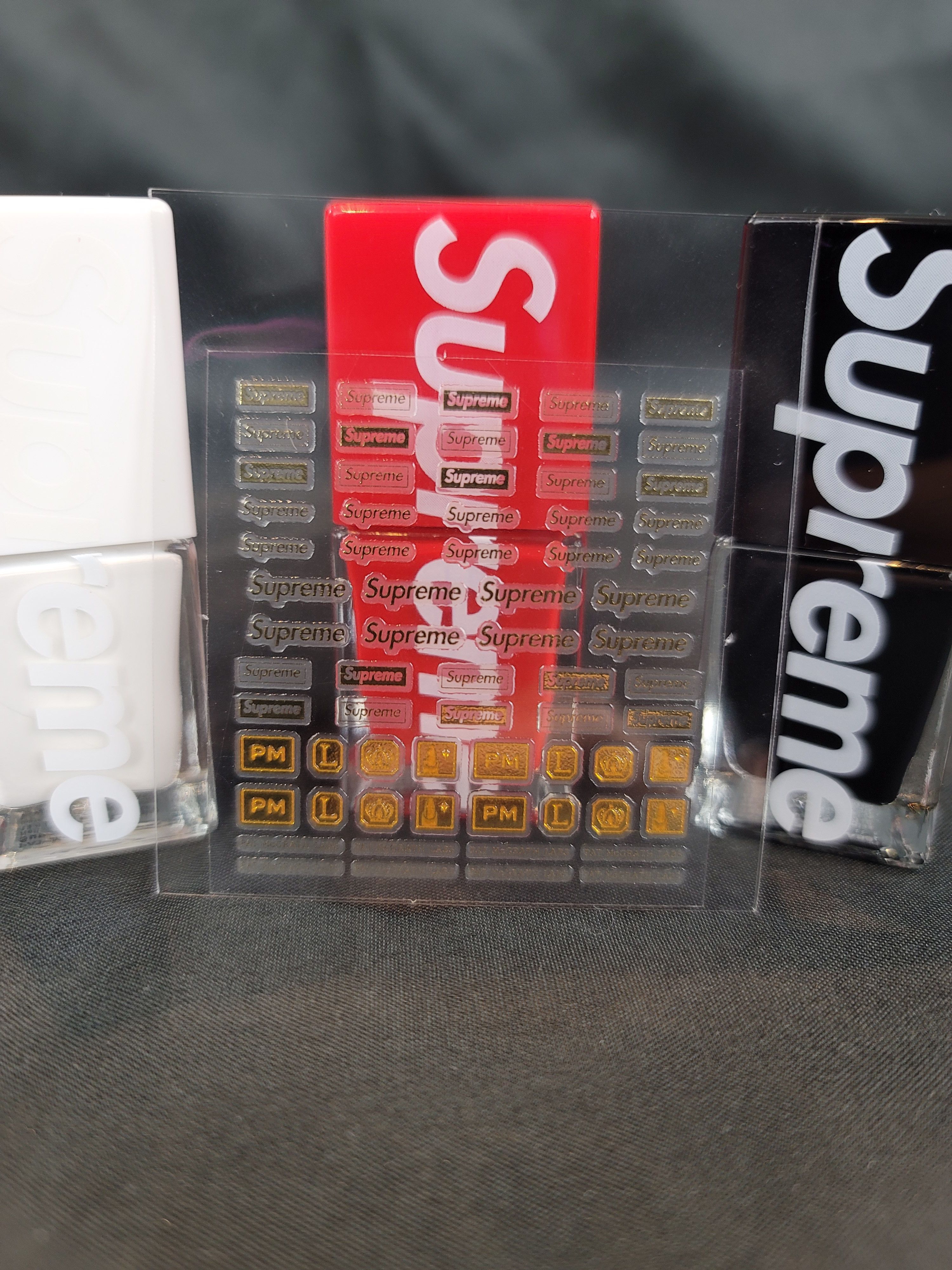 Supreme Supreme x Pat McGrath Labs Nail Polish Set of 3 FW22 NEW Size ONE SIZE - 4 Thumbnail