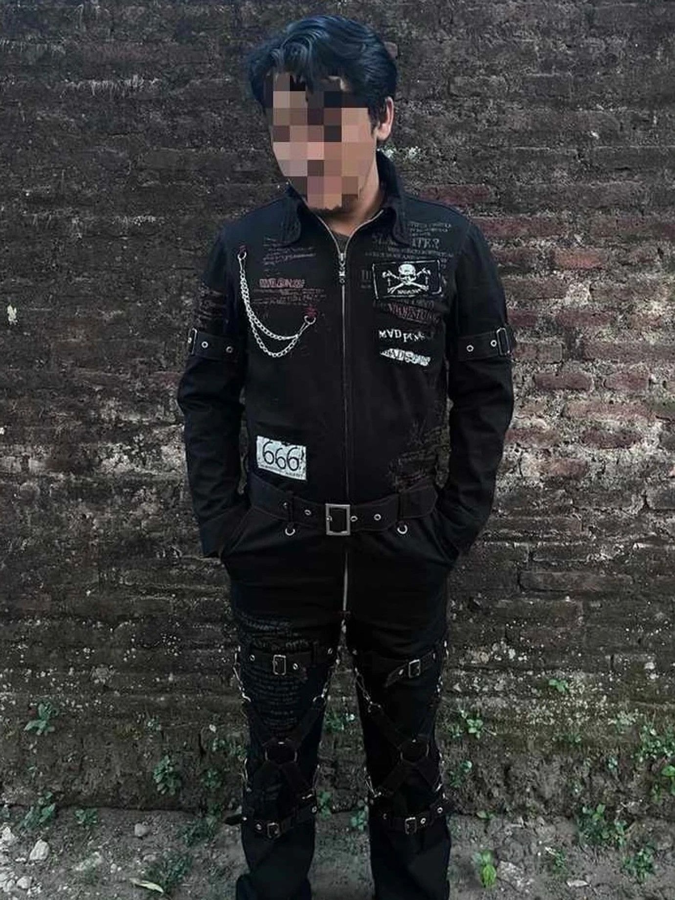 y2k MAD PUNKS GIRL チェーン 装飾 マッド パンク Tシャツ