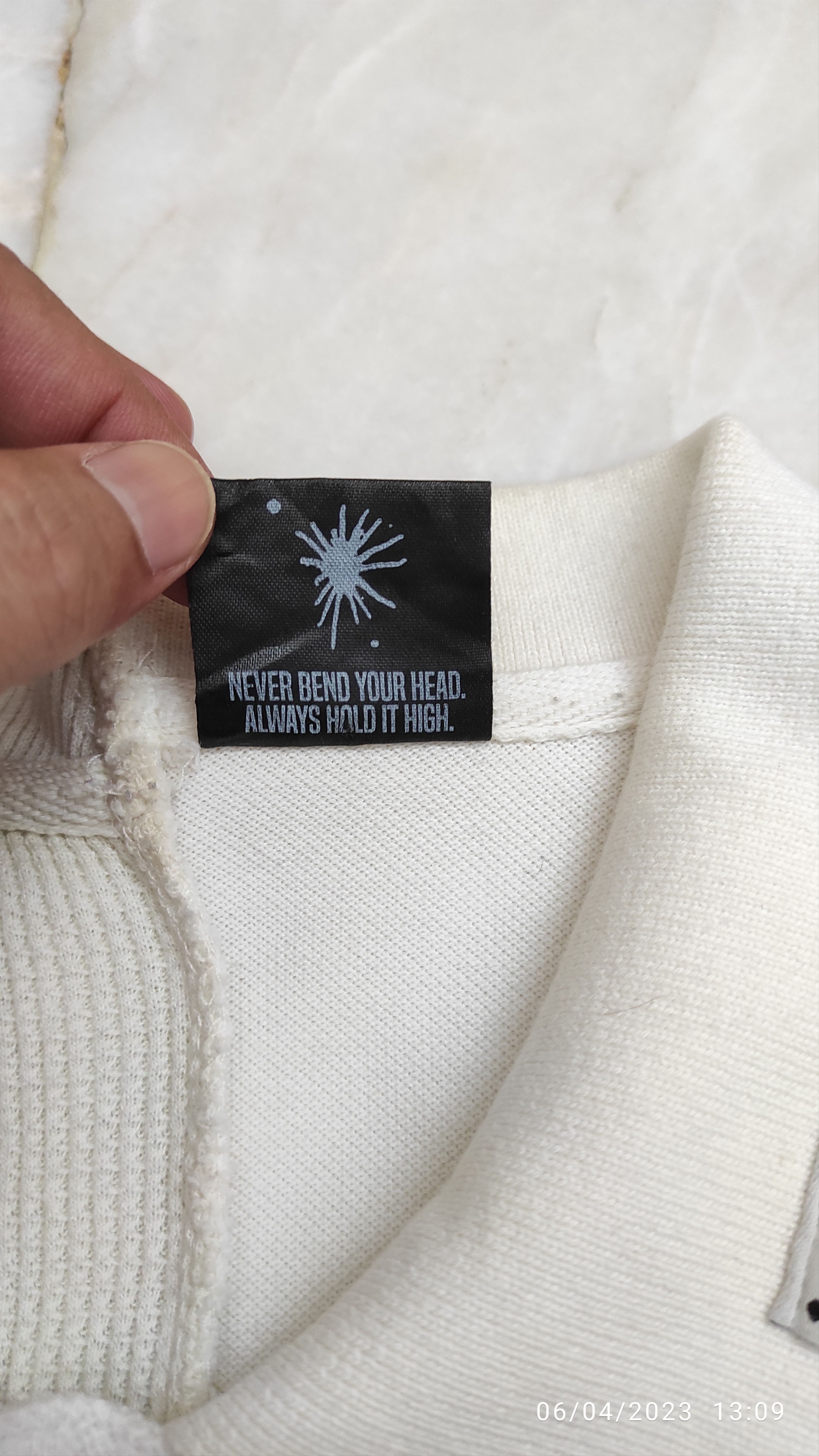 GU × Maison MIHARA YASUHIRO Gu X Mihara Yasuhiro OS Tee (Switch) Size US L / EU 52-54 / 3 - 6 Thumbnail