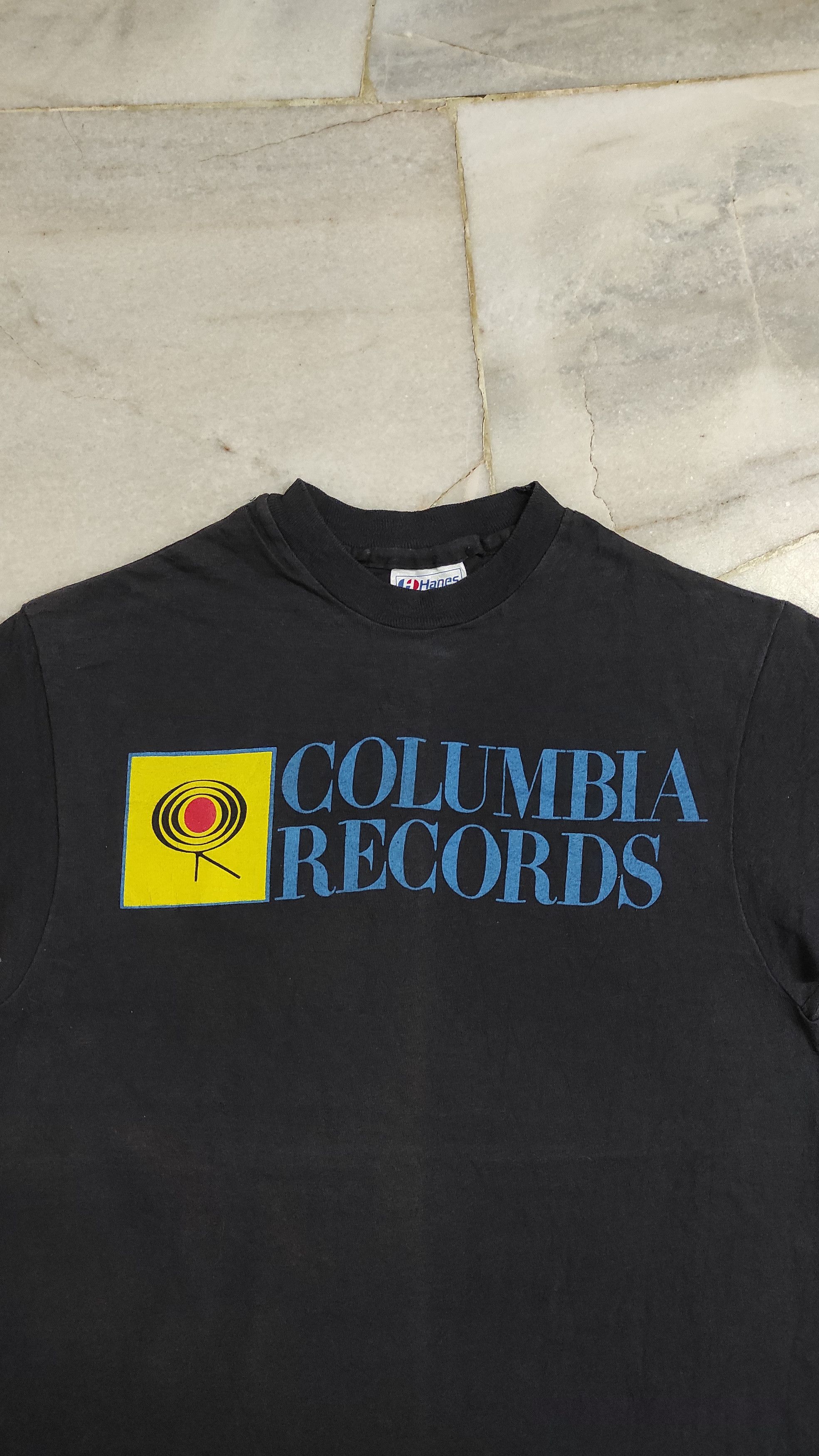 Band Tees Vintage OG 1980 COLUMBIA RECORDS PROMO TEE Size US M / EU 48-50 / 2 - 5 Thumbnail