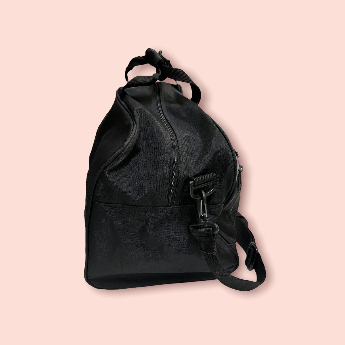 Adidas × Gear for Sports × Vintage VINTAGE ADIDAS SPORTS TRAVEL DUFFLE BAG Size ONE SIZE - 11 Thumbnail