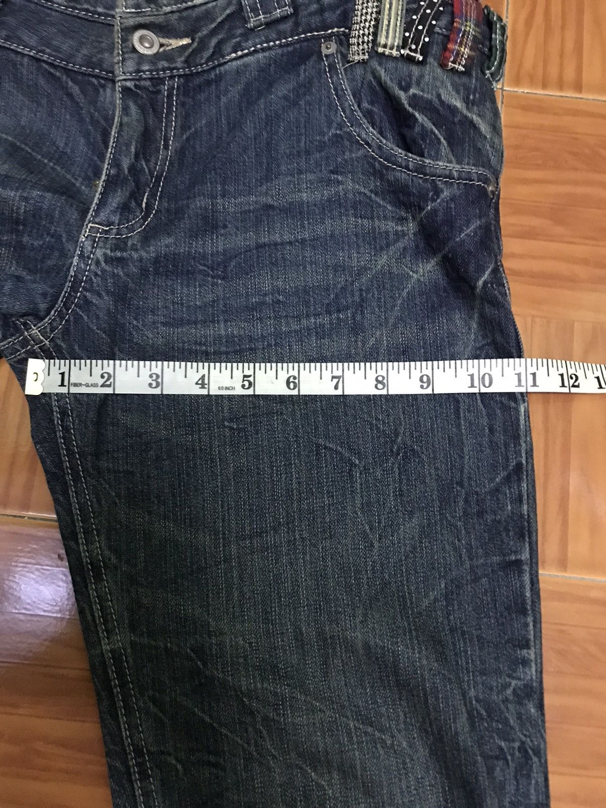 vintage jeans condition be like