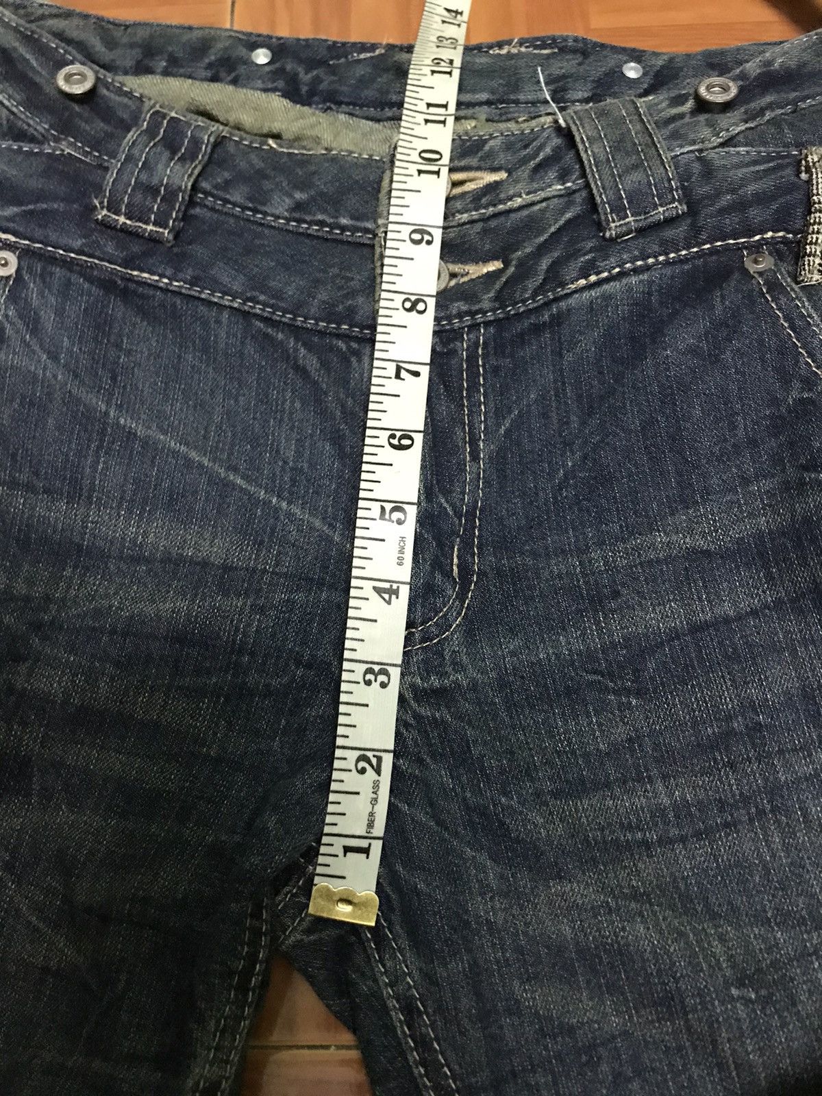 vintage jeans condition be like