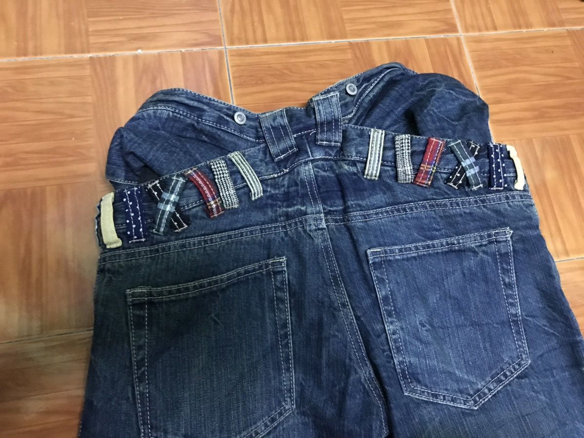vintage jeans condition be like