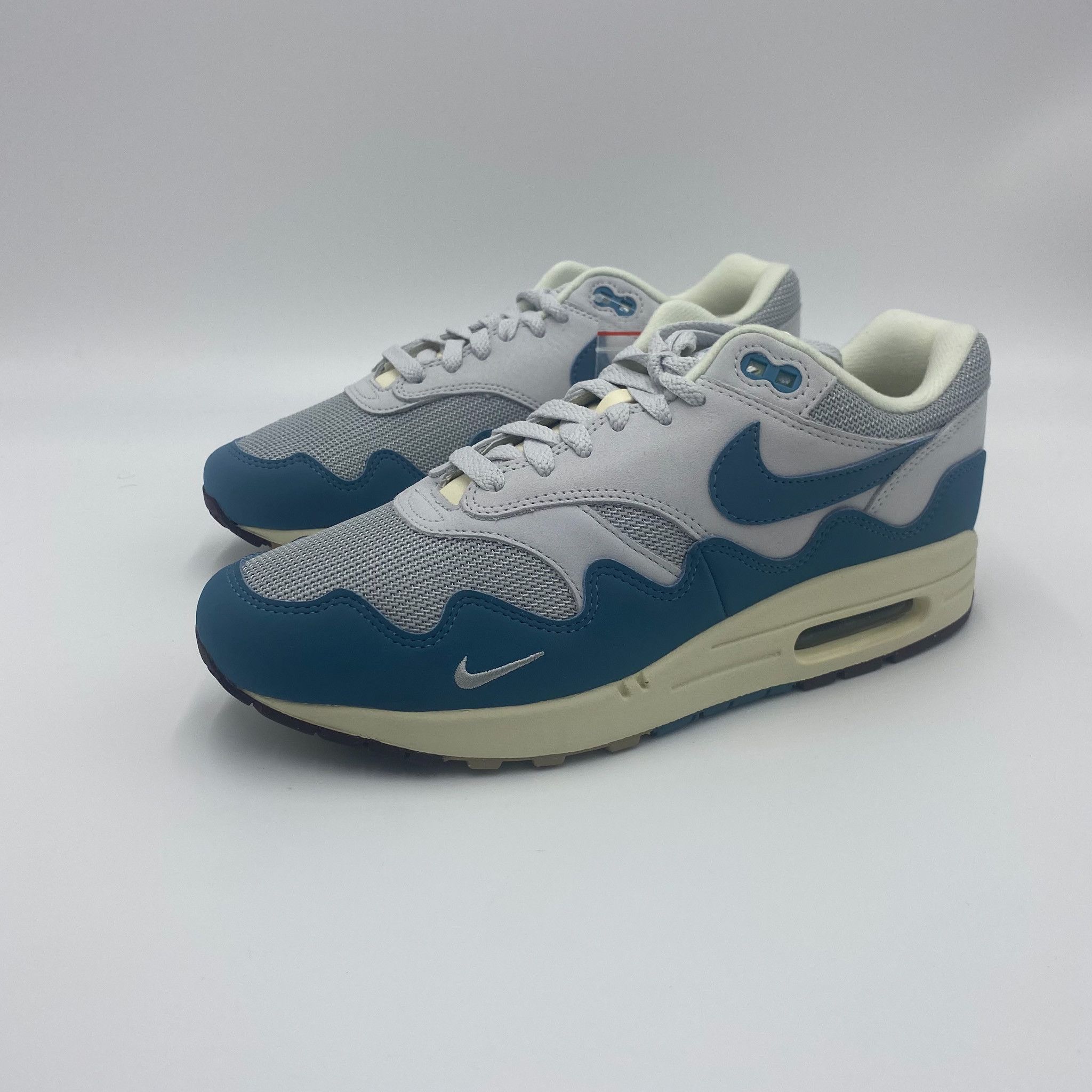 image of Size 8 • Nike Air Max 1 Patta Waves Noise Aqua Shoes in Aqua Noise, Men's