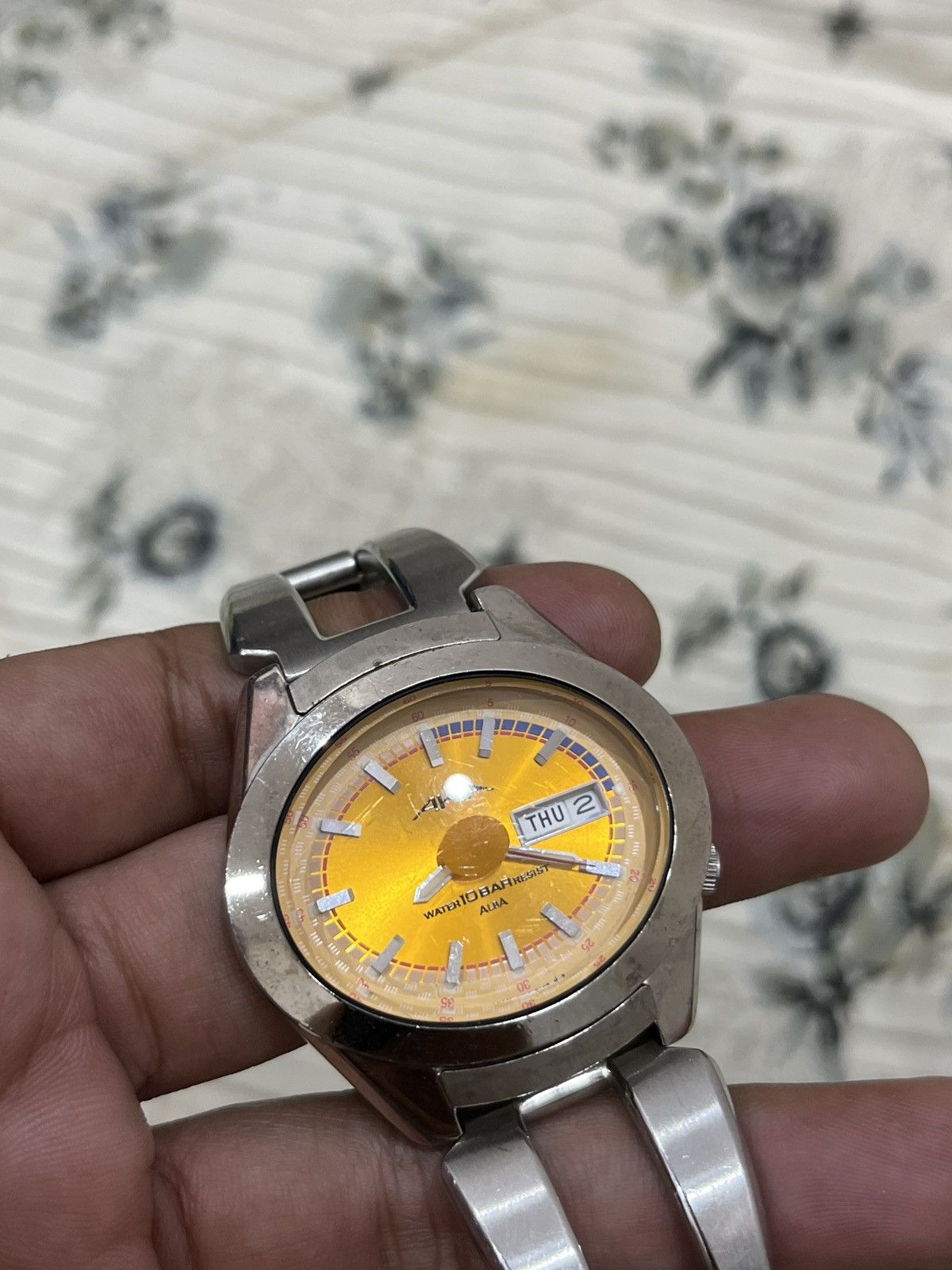 ALBA RARE VINTAGE SEIKO ALBA AKA QUARTZ WATCH Size ONE SIZE - 12 Thumbnail