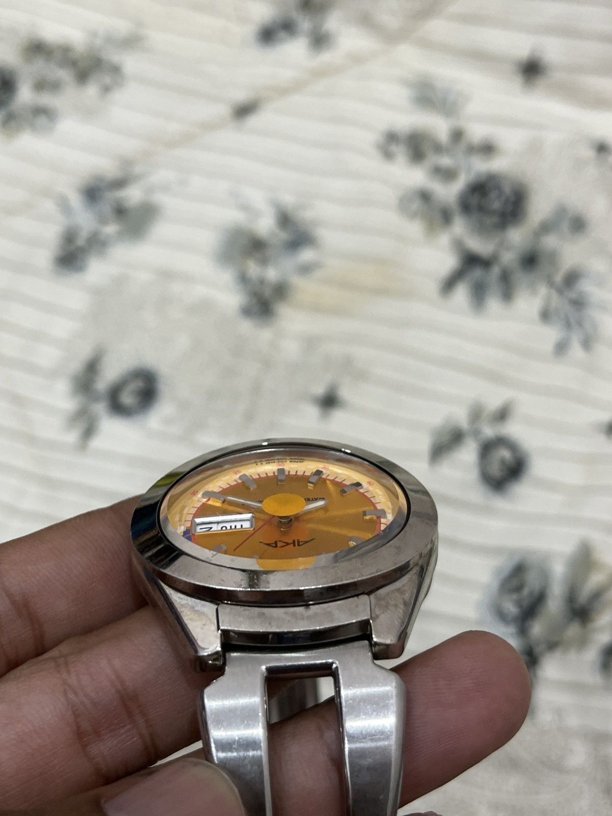 ALBA RARE VINTAGE SEIKO ALBA AKA QUARTZ WATCH Size ONE SIZE - 10 Thumbnail