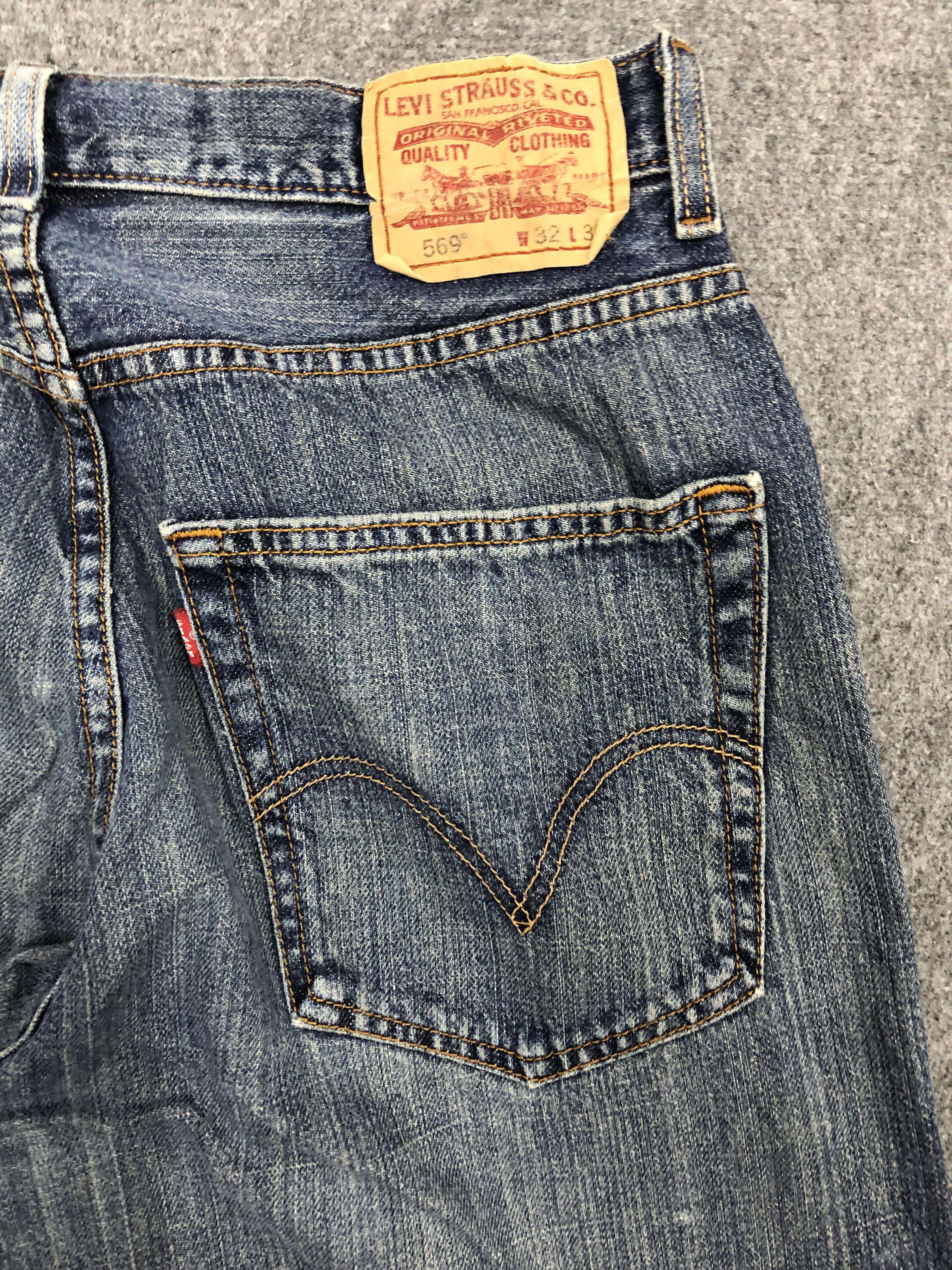 Levi's Vintage Distressed Levis 569 Faded Blue Jeans DP1096 Size US 34 / EU 50 - 13 Thumbnail