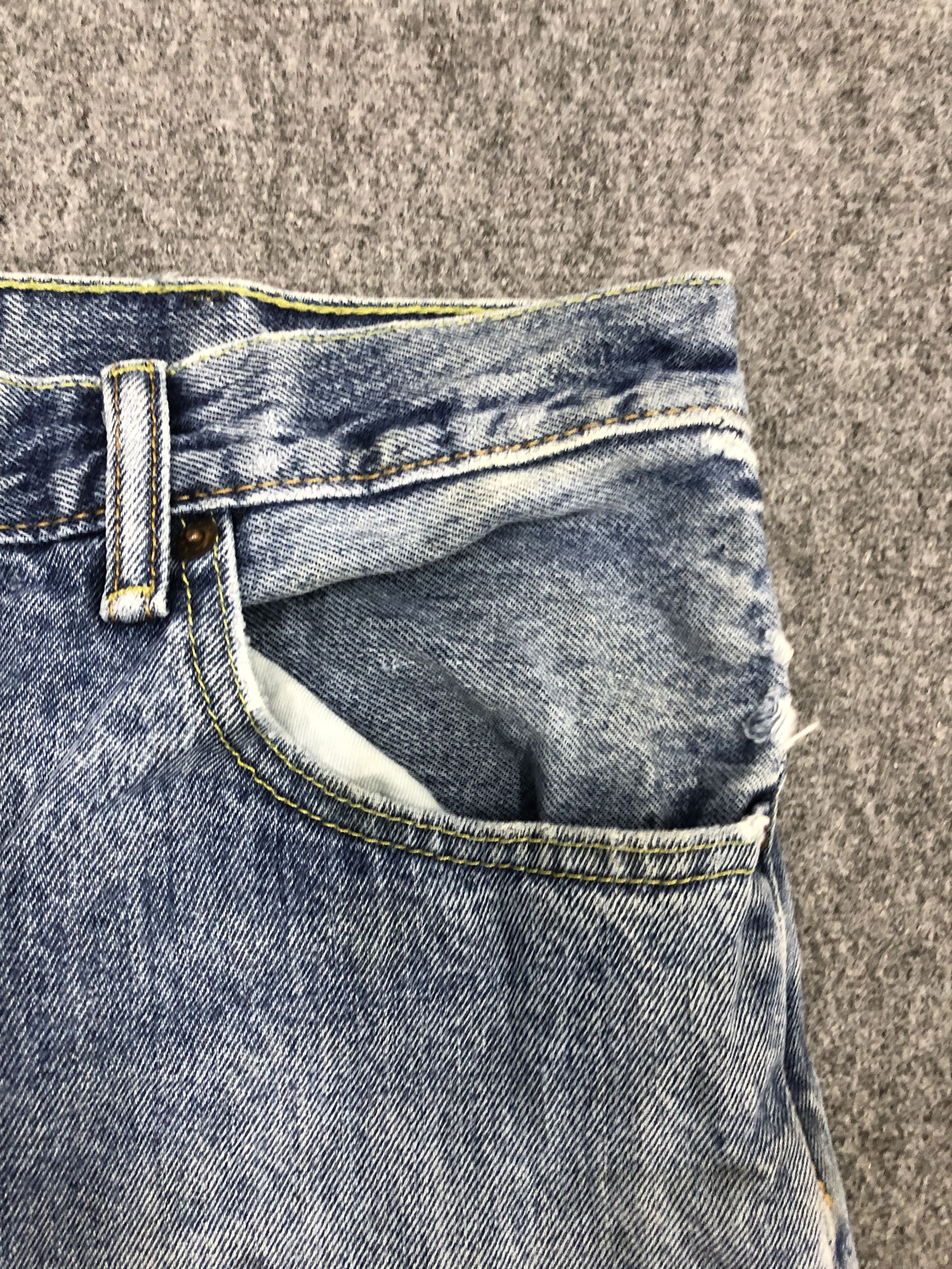 Levi's Vintage Levis 517 Flared Bootcut Jeans DP1097 Size US 35 - 7 Thumbnail