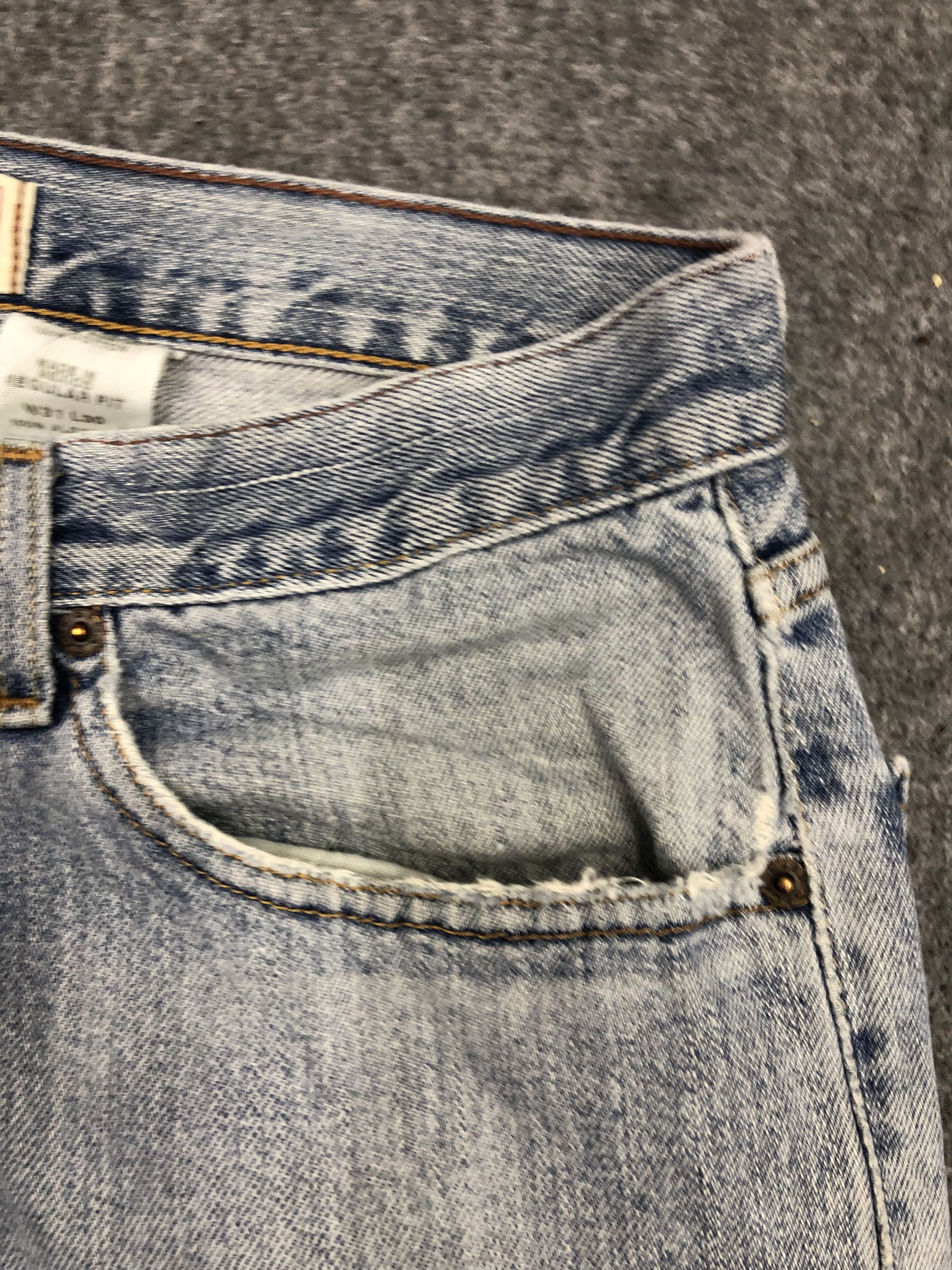 Levi's × Vintage Vintage Levis Signature Light Wash Jeans Size US 31 - 9 Thumbnail