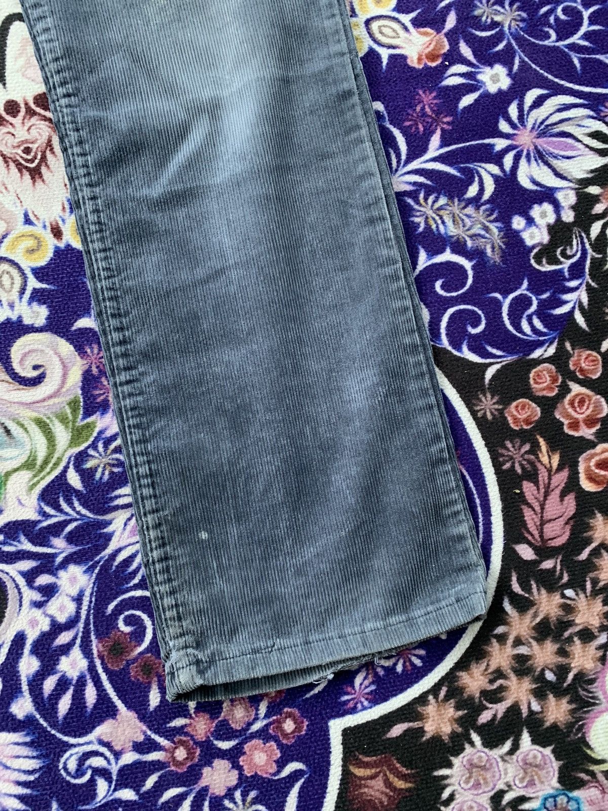 Levi's Vintage 80's Levis 519 Single R White Tag Coduroy Size US 29 - 2 Thumbnail
