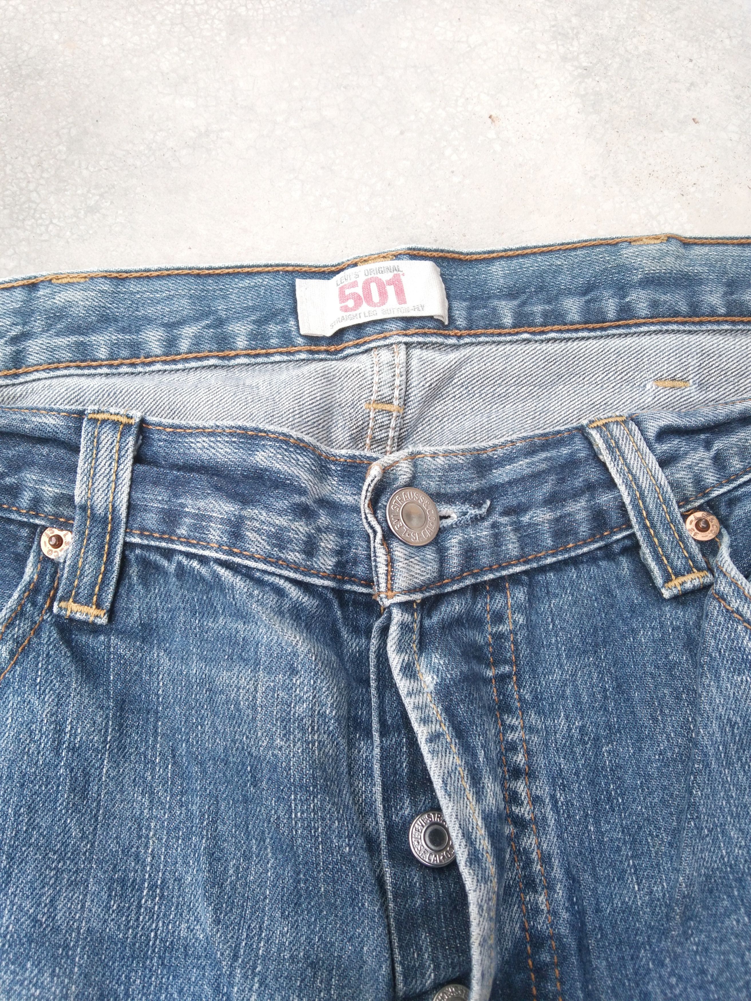 Vintage Levi's 501 Straight Leg Repaired Jeans 38x33